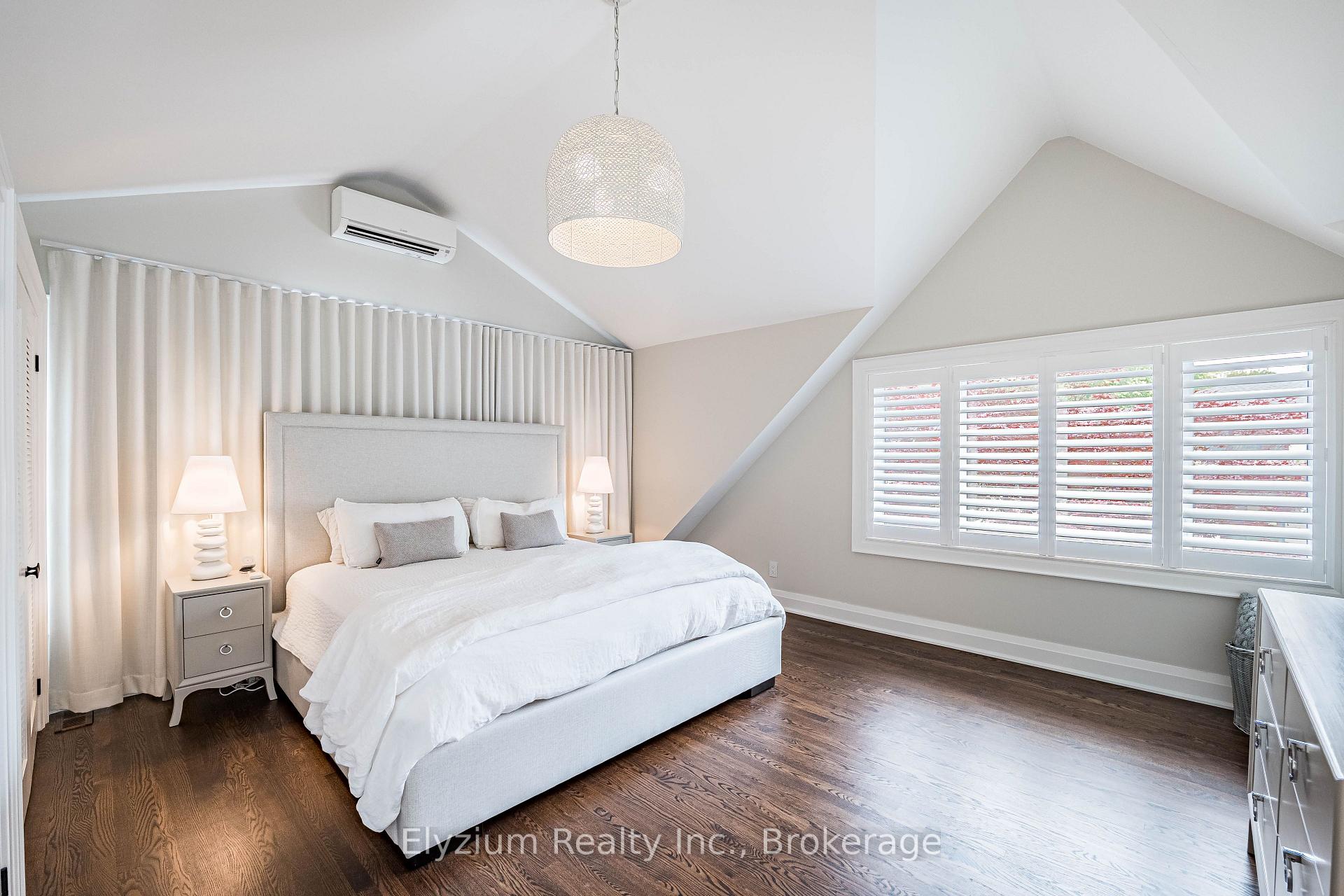 Photo 18 of 2181 Harcourt Crescent, Mississauga, Lakeview — HOMEH