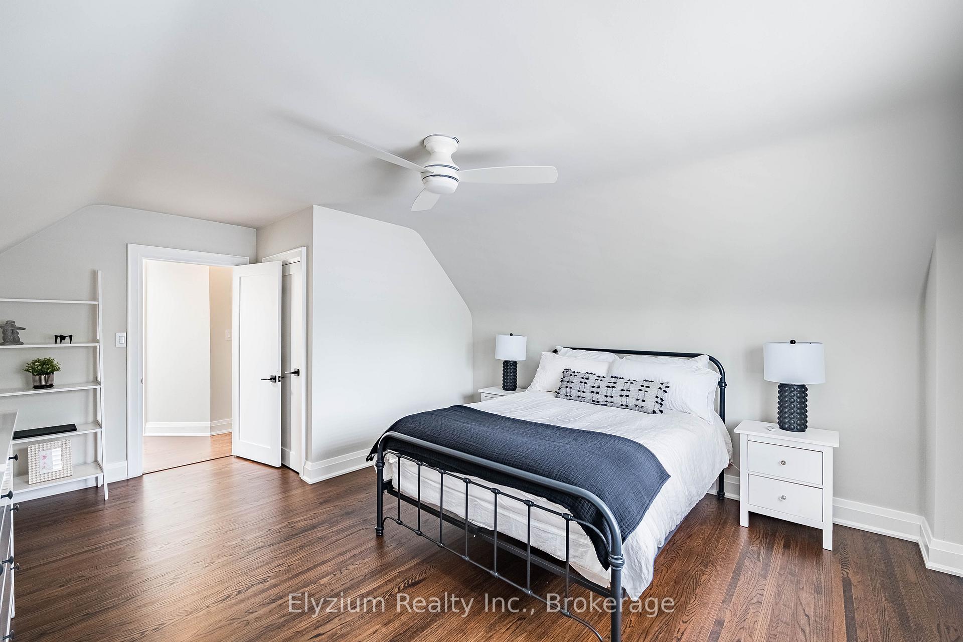 Photo 23 of 2181 Harcourt Crescent, Mississauga, Lakeview — HOMEH