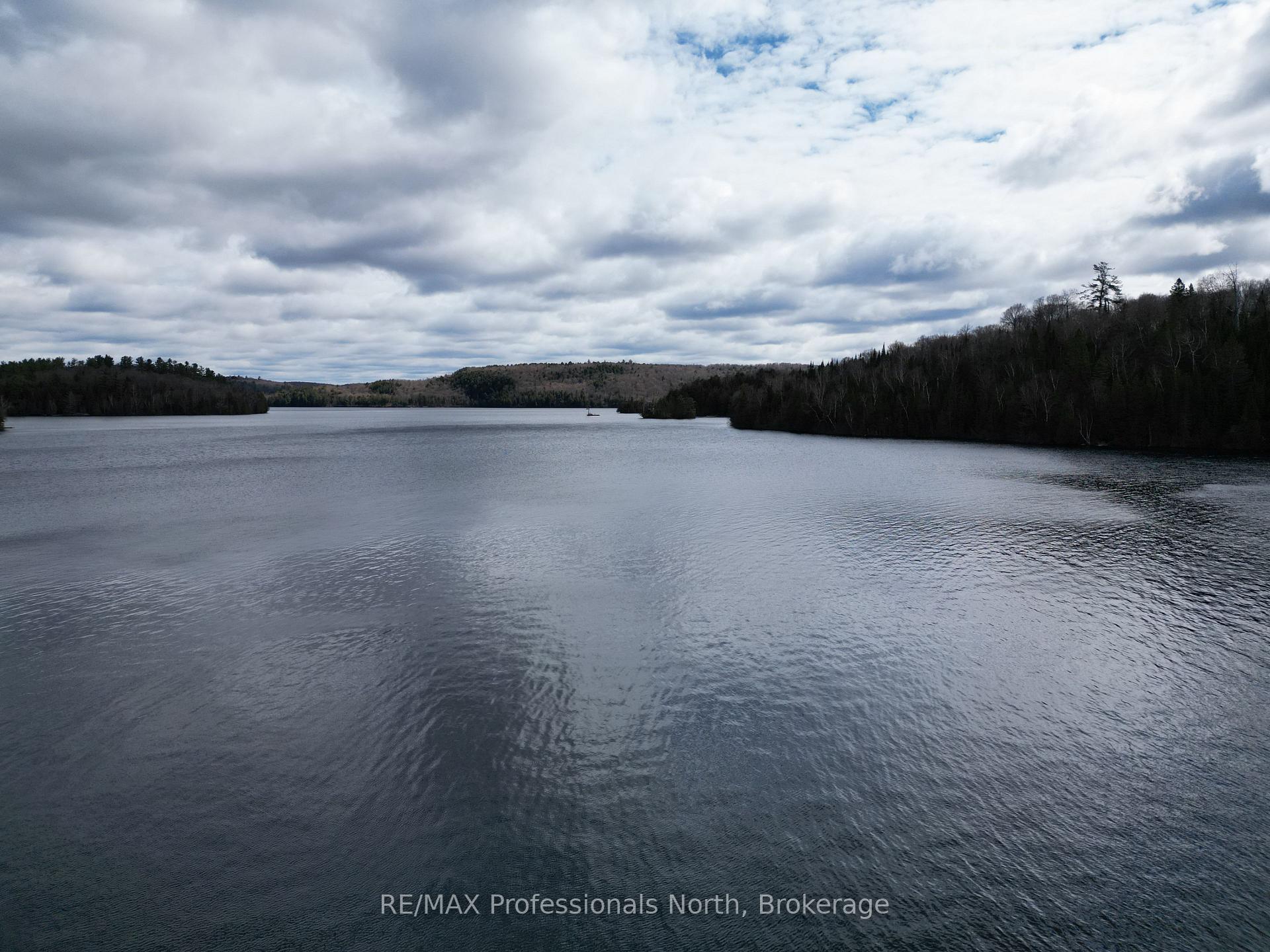 Photo 24 of 1027 Dow Trail, Dysart et al, Harburn — HOMEH