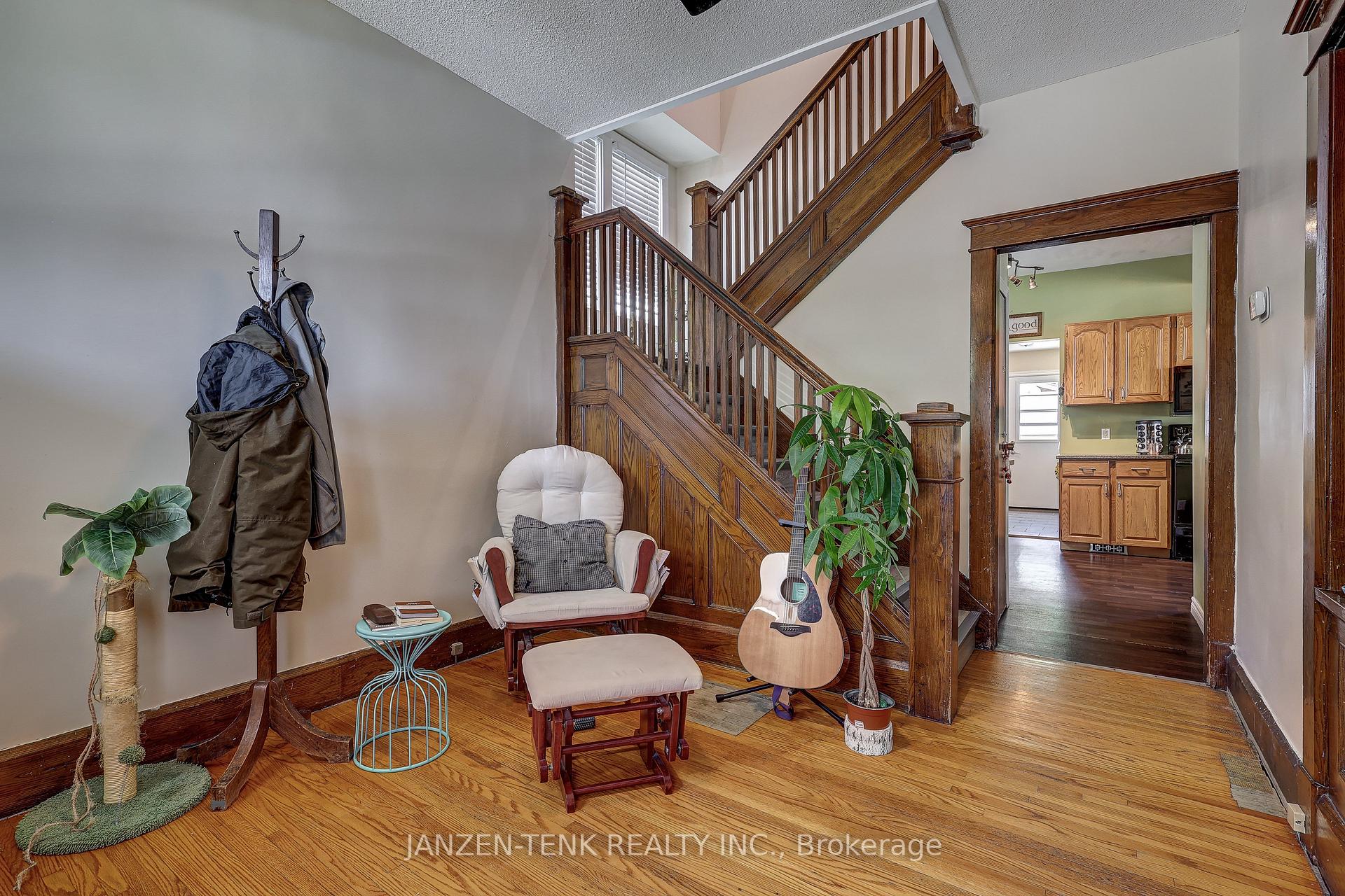 Photo 15 of 17 King Street, Tillsonburg — HOMEH