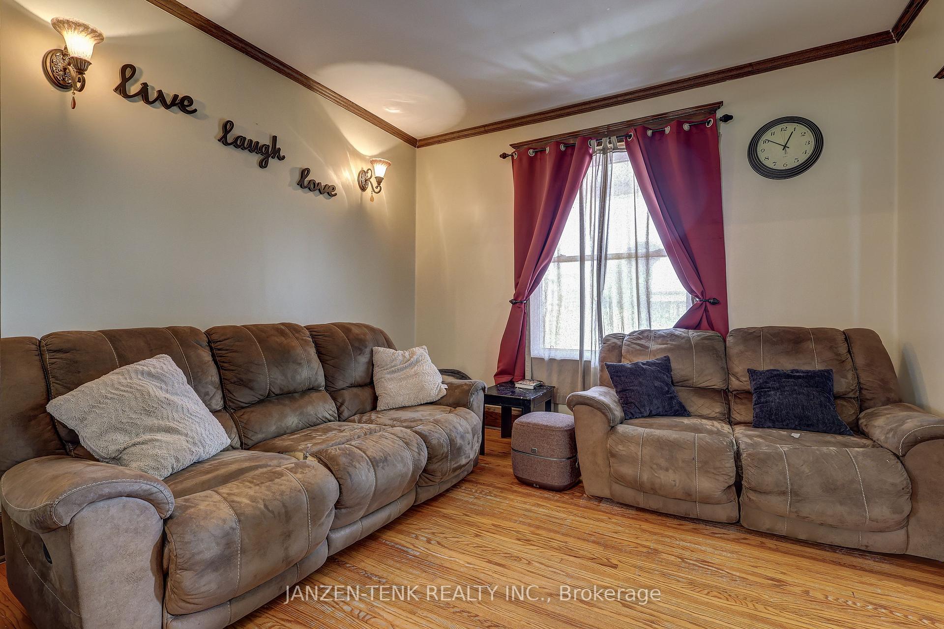 Photo 19 of 17 King Street, Tillsonburg — HOMEH