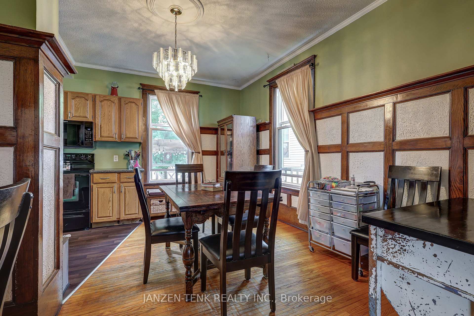 Photo 21 of 17 King Street, Tillsonburg — HOMEH