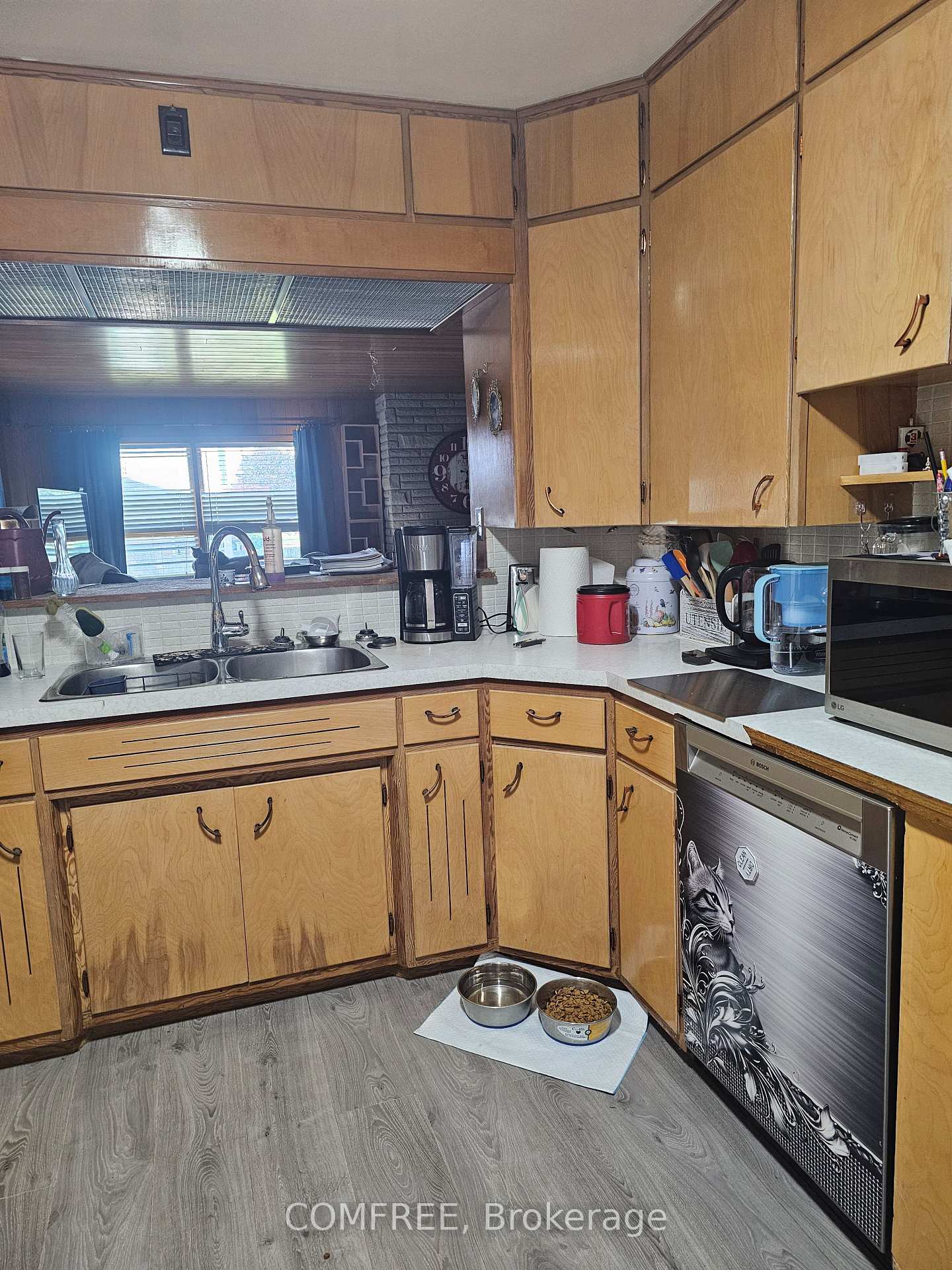 Photo 5 of 6 Sullivan Street, Chatham-Kent, Merlin — HOMEH