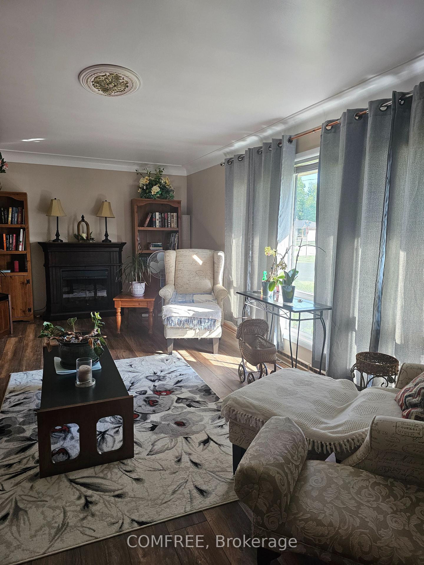 Photo 6 of 6 Sullivan Street, Chatham-Kent, Merlin — HOMEH