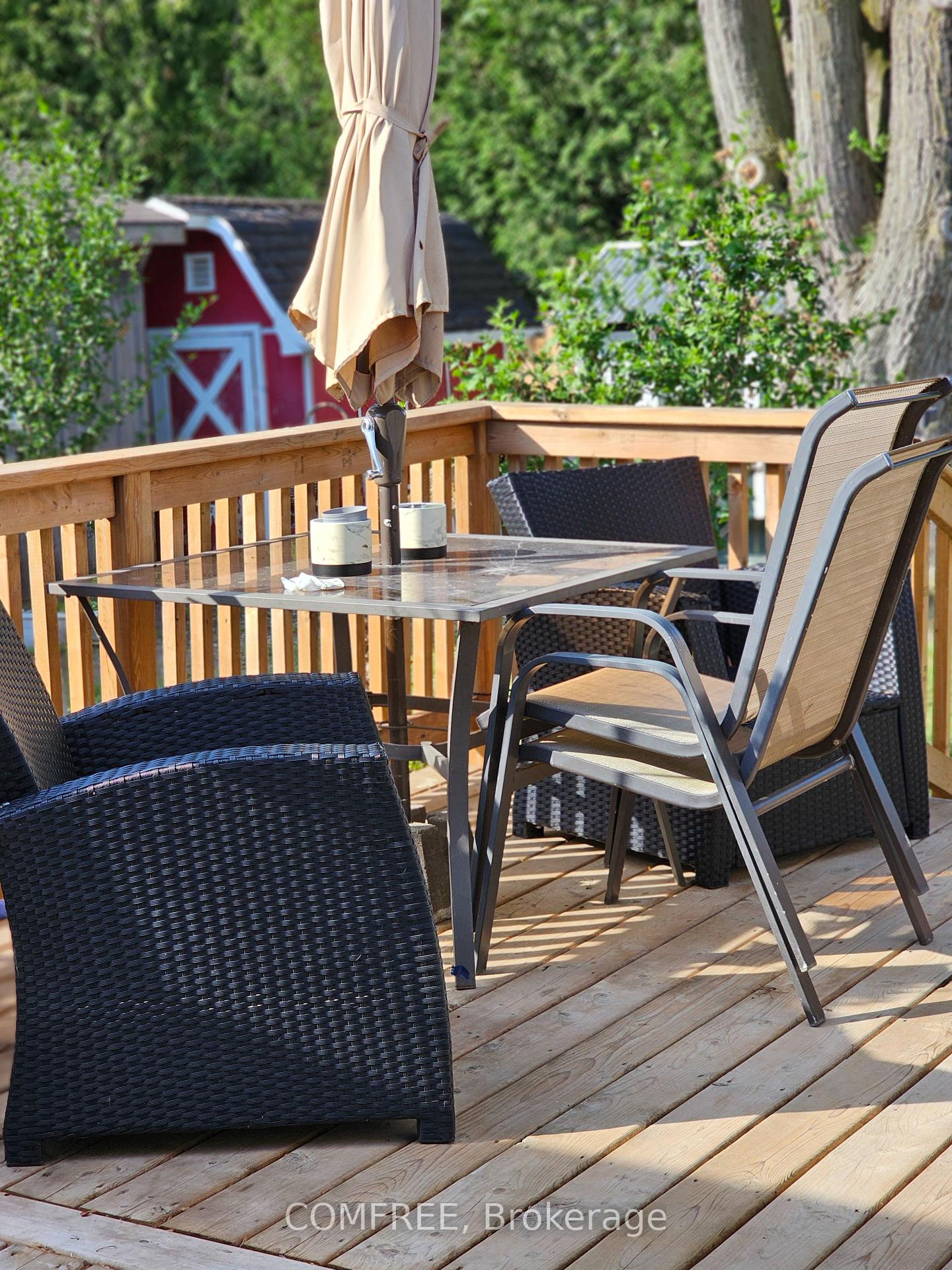 Photo 10 of 6 Sullivan Street, Chatham-Kent, Merlin — HOMEH