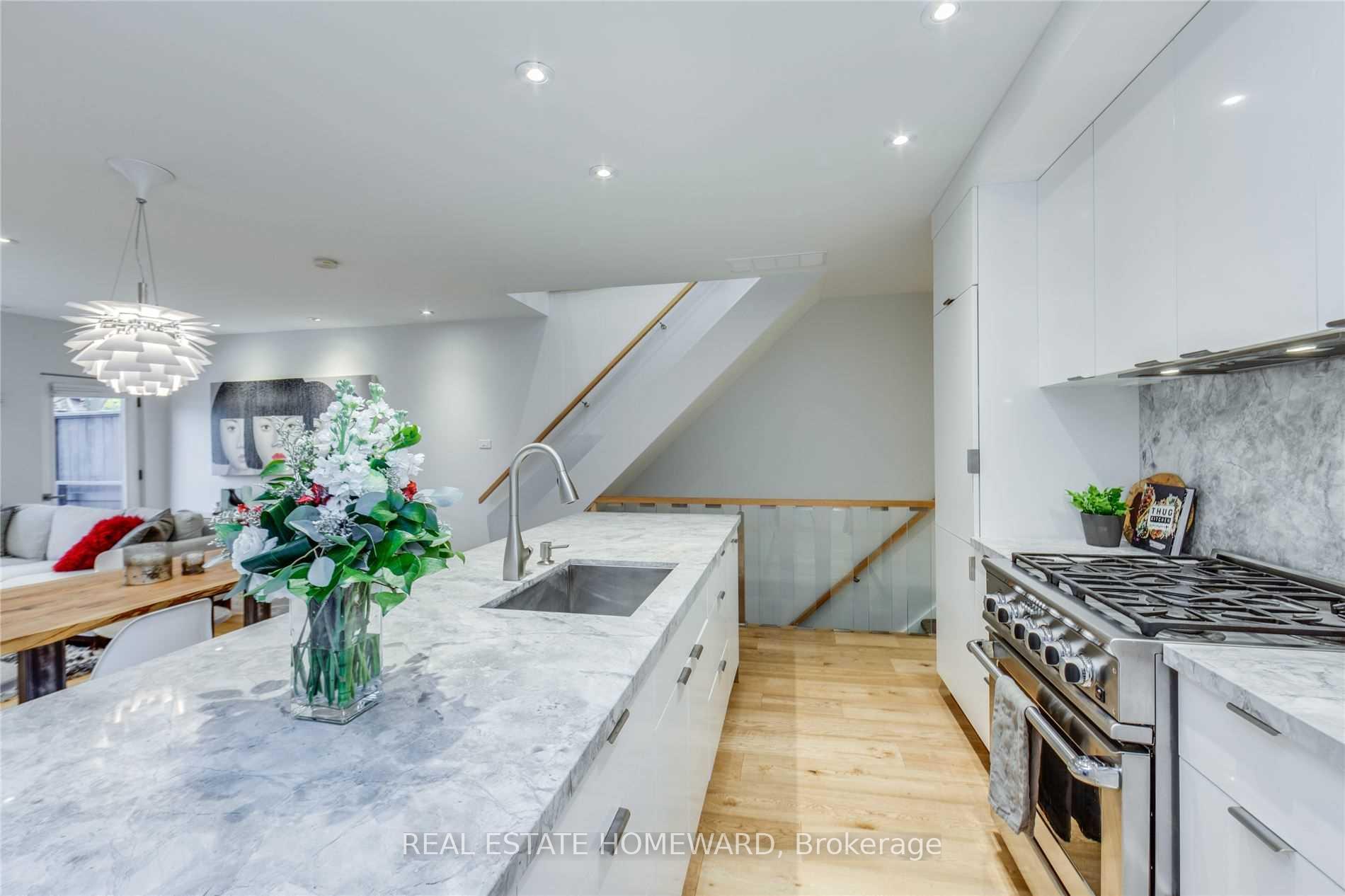 Photo 4 of Unit Upper, 185 Strathmore Boulevard, Toronto, Danforth — HOMEH