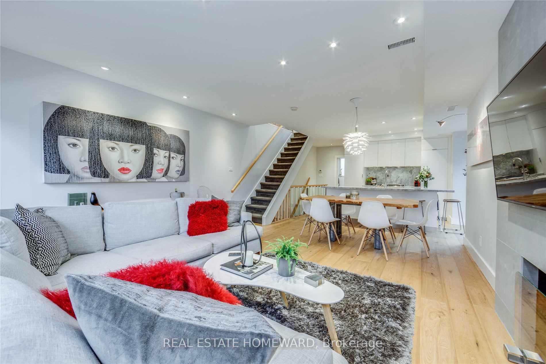 Photo 8 of Unit Upper, 185 Strathmore Boulevard, Toronto, Danforth — HOMEH