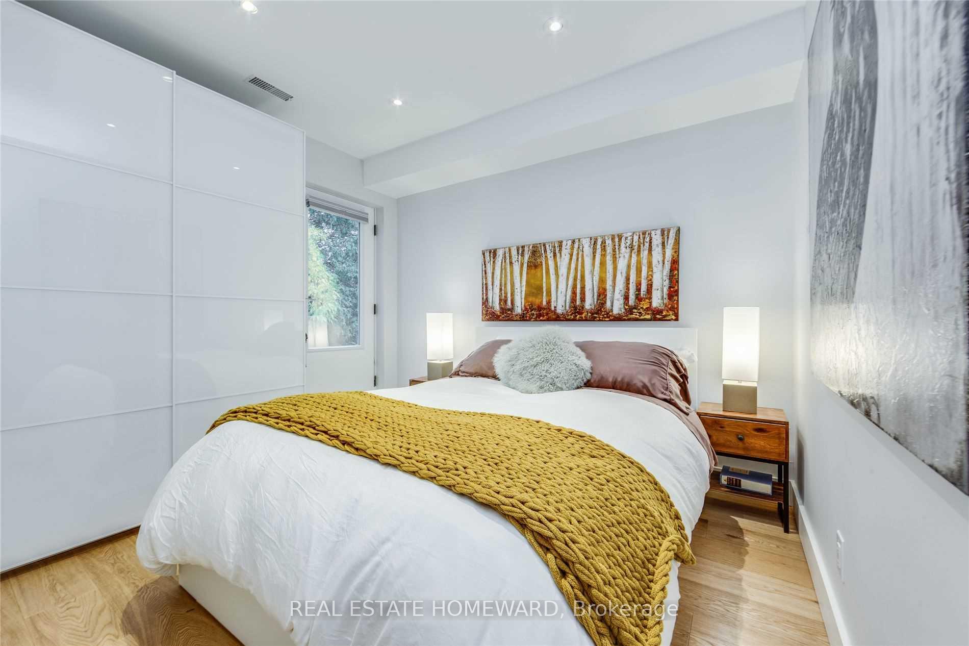 Photo 10 of Unit Upper, 185 Strathmore Boulevard, Toronto, Danforth — HOMEH