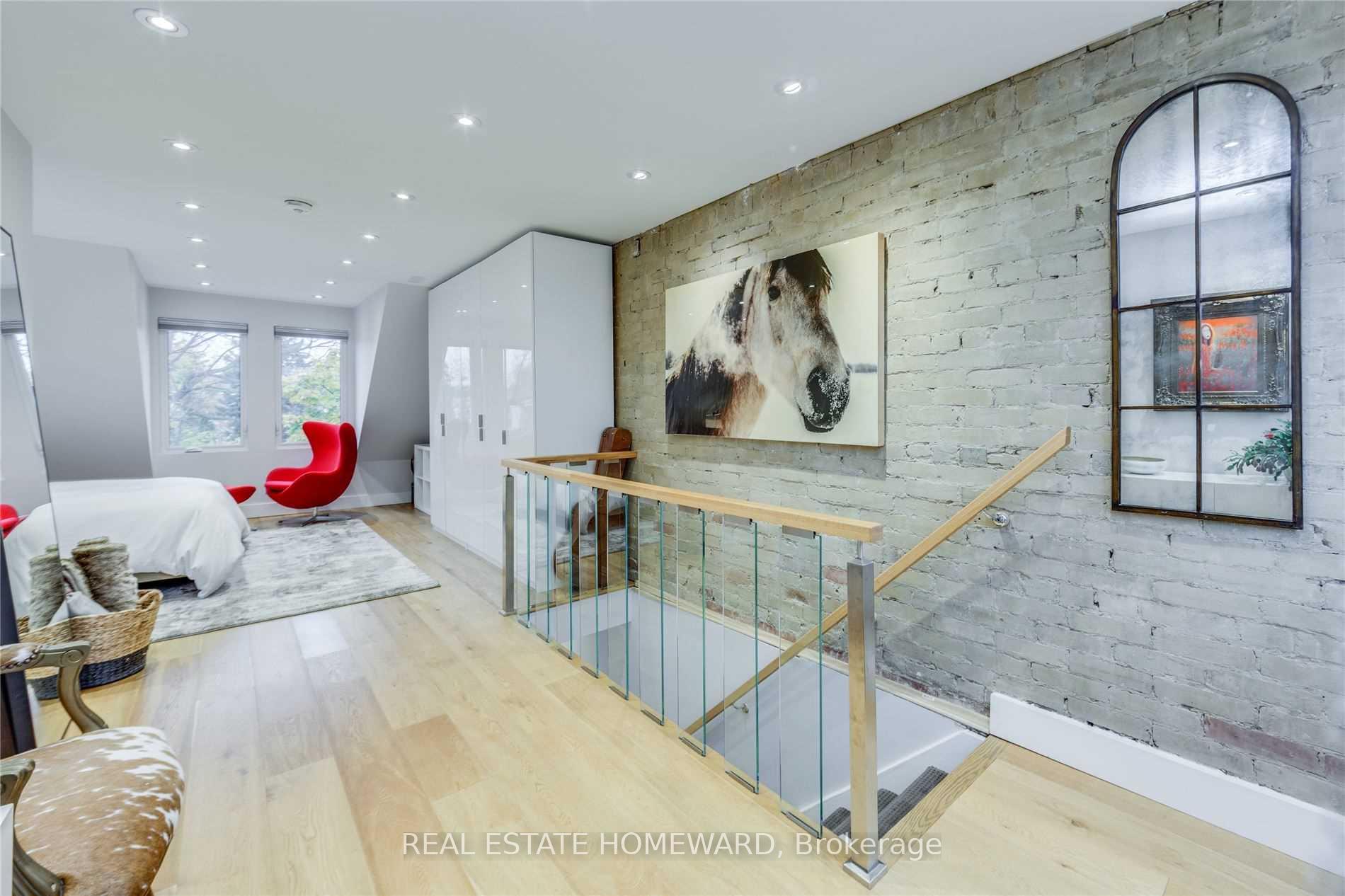 Photo 11 of Unit Upper, 185 Strathmore Boulevard, Toronto, Danforth — HOMEH