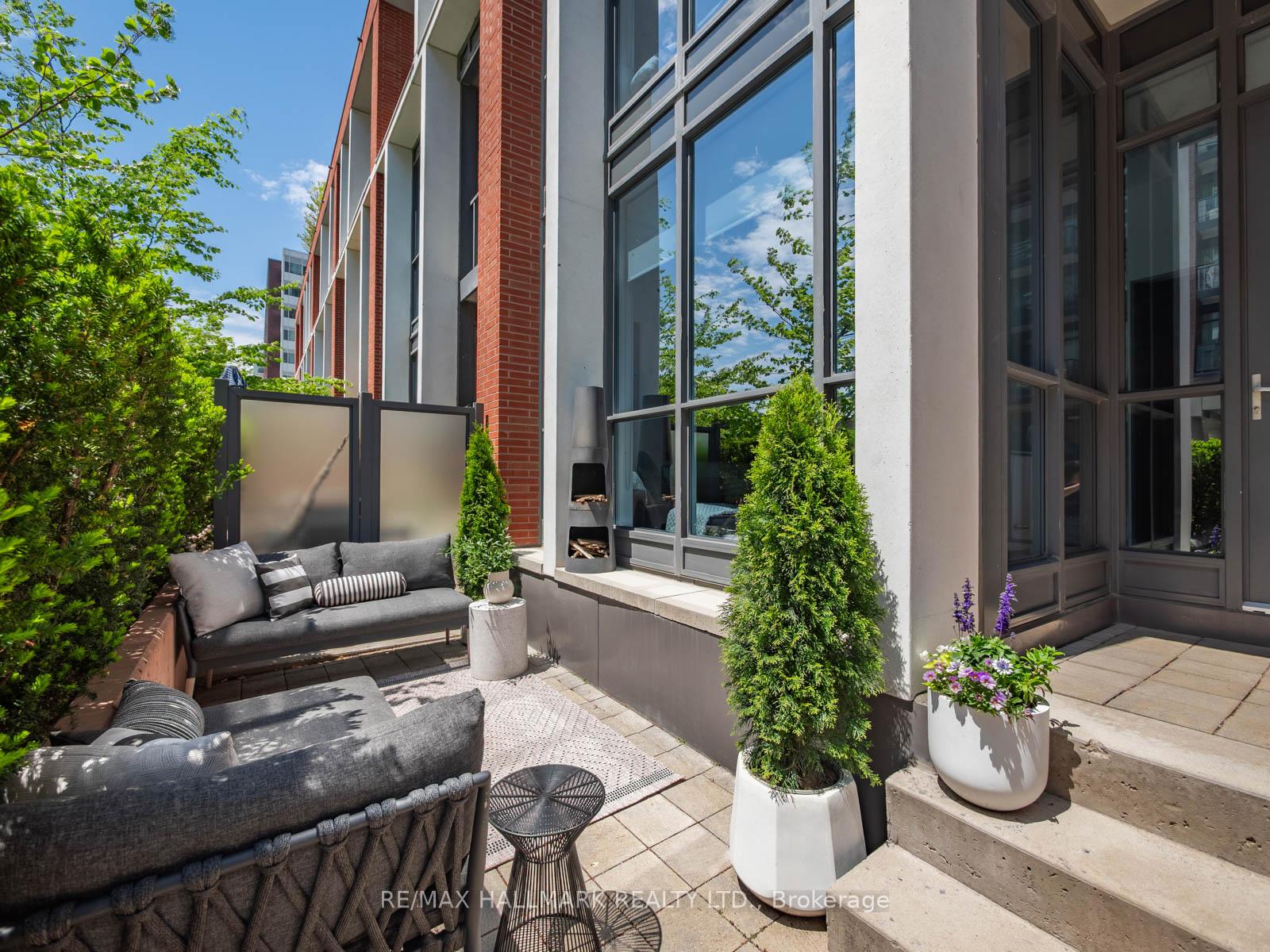 Photo 3 of 130 St David Street, Toronto, Regent Park — HOMEH