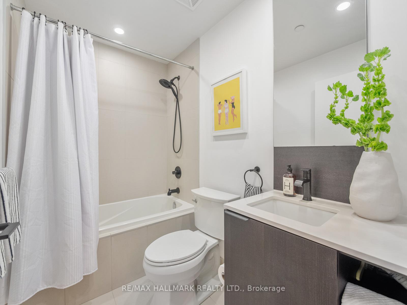 Photo 23 of 130 St David Street, Toronto, Regent Park — HOMEH