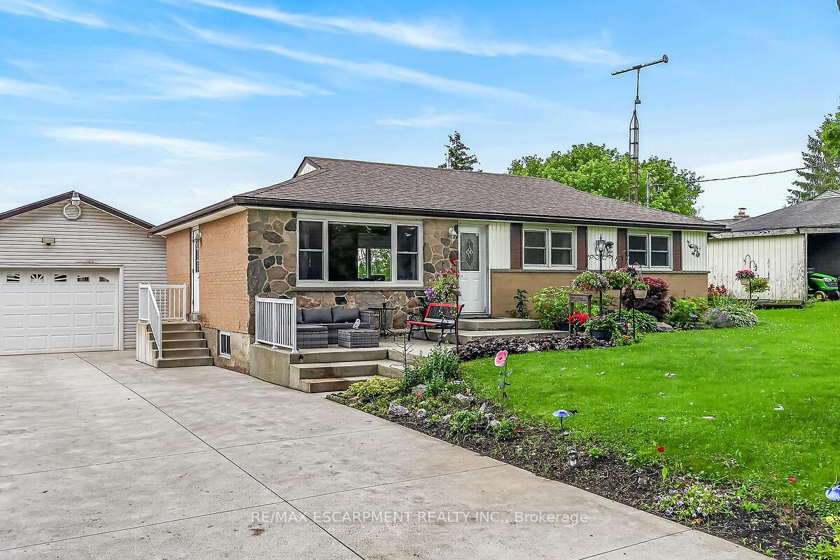 Photo 1 of 7344 Dickenson Road E, Hamilton, Rural Glanbrook — HOMEH