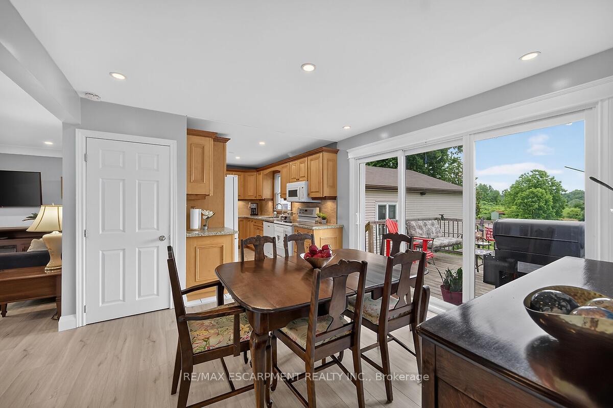 Photo 13 of 7344 Dickenson Road E, Hamilton, Rural Glanbrook — HOMEH