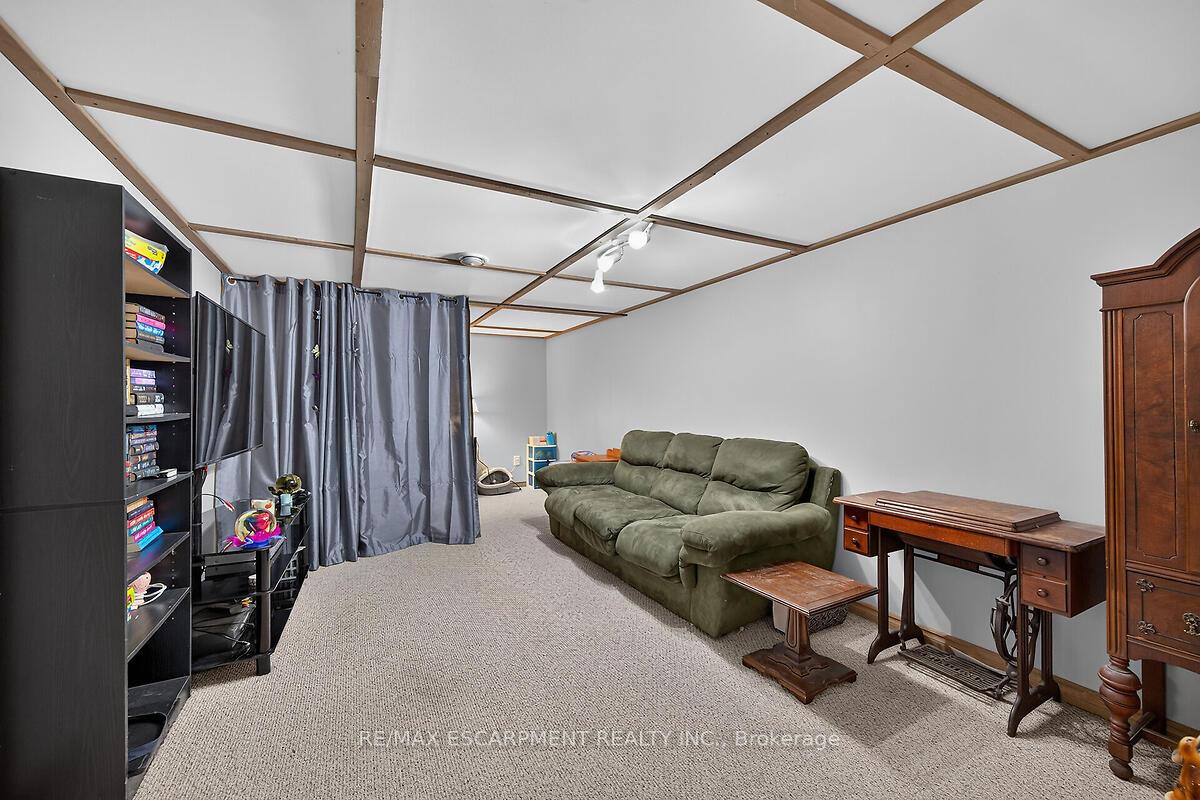 Photo 27 of 7344 Dickenson Road E, Hamilton, Rural Glanbrook — HOMEH