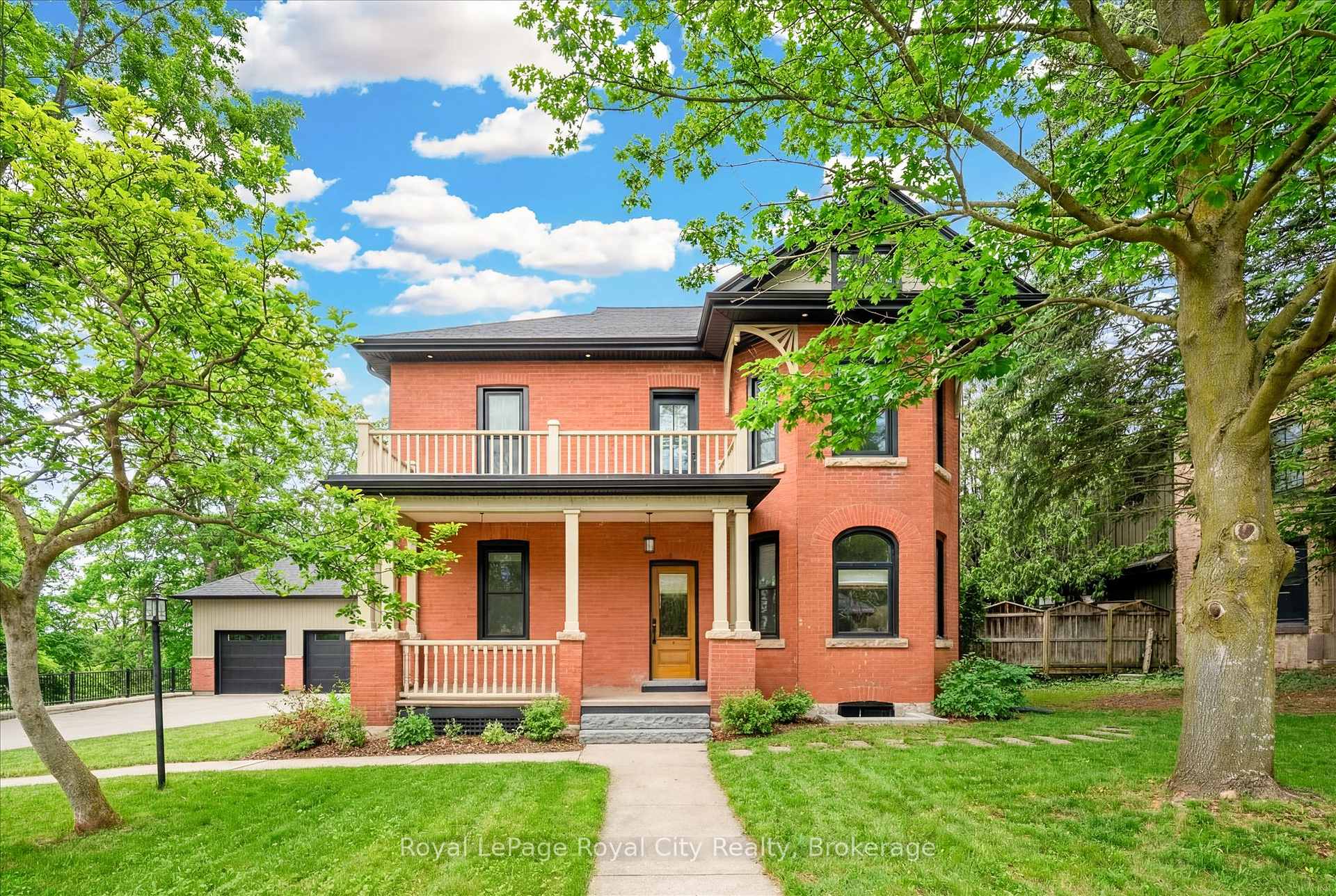 Photo 2 of 292 Geddes Street, Centre Wellington, Elora/Salem — HOMEH