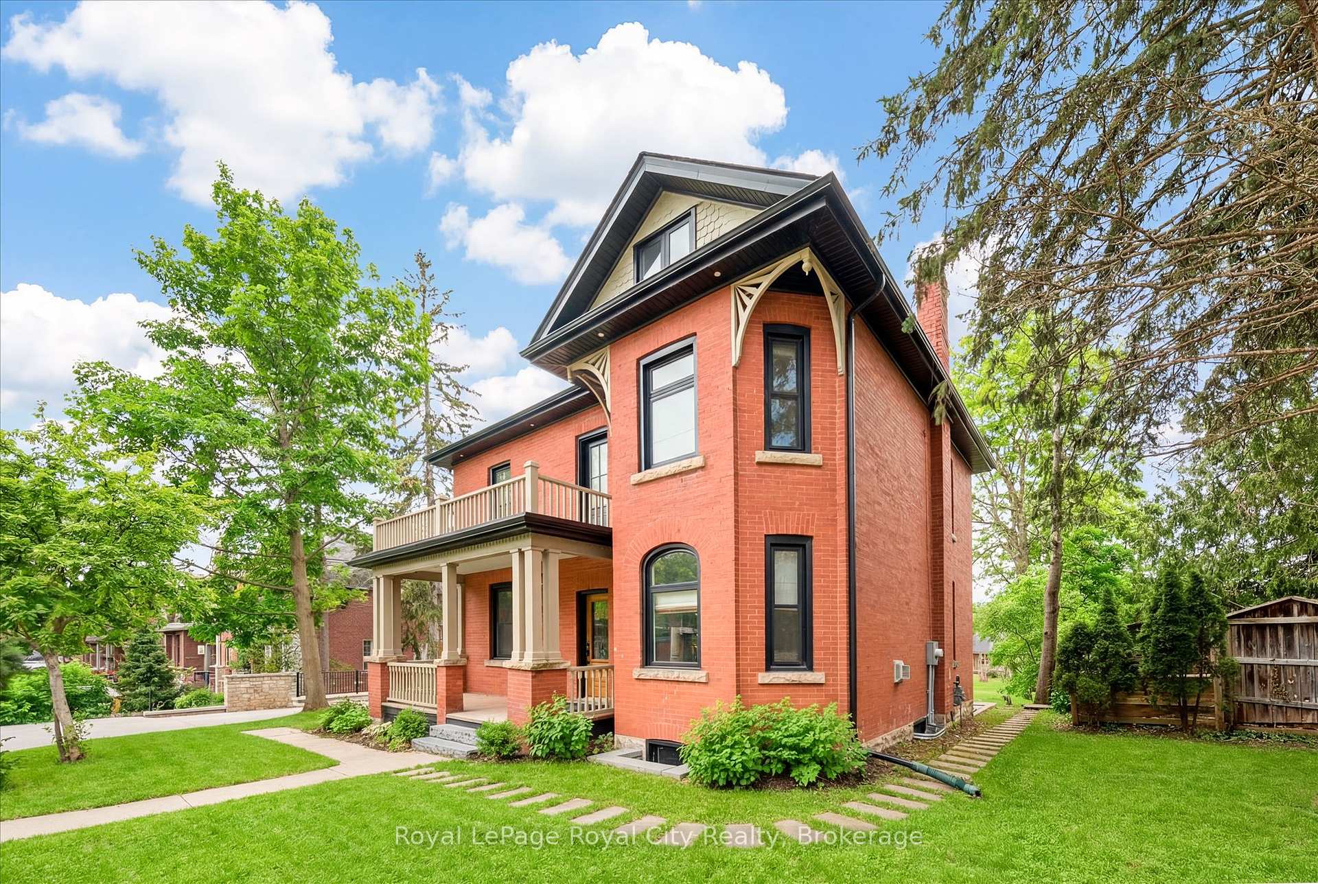 Photo 5 of 292 Geddes Street, Centre Wellington, Elora/Salem — HOMEH