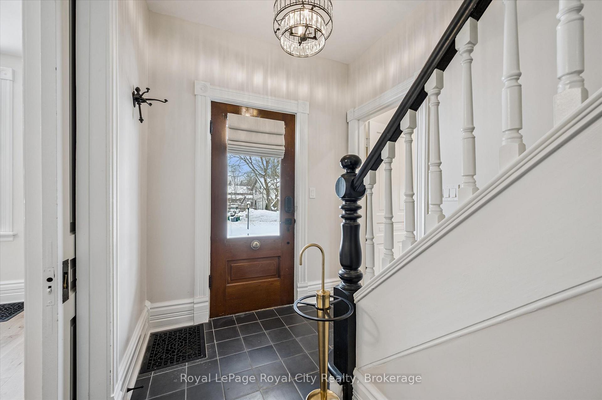 Photo 6 of 292 Geddes Street, Centre Wellington, Elora/Salem — HOMEH