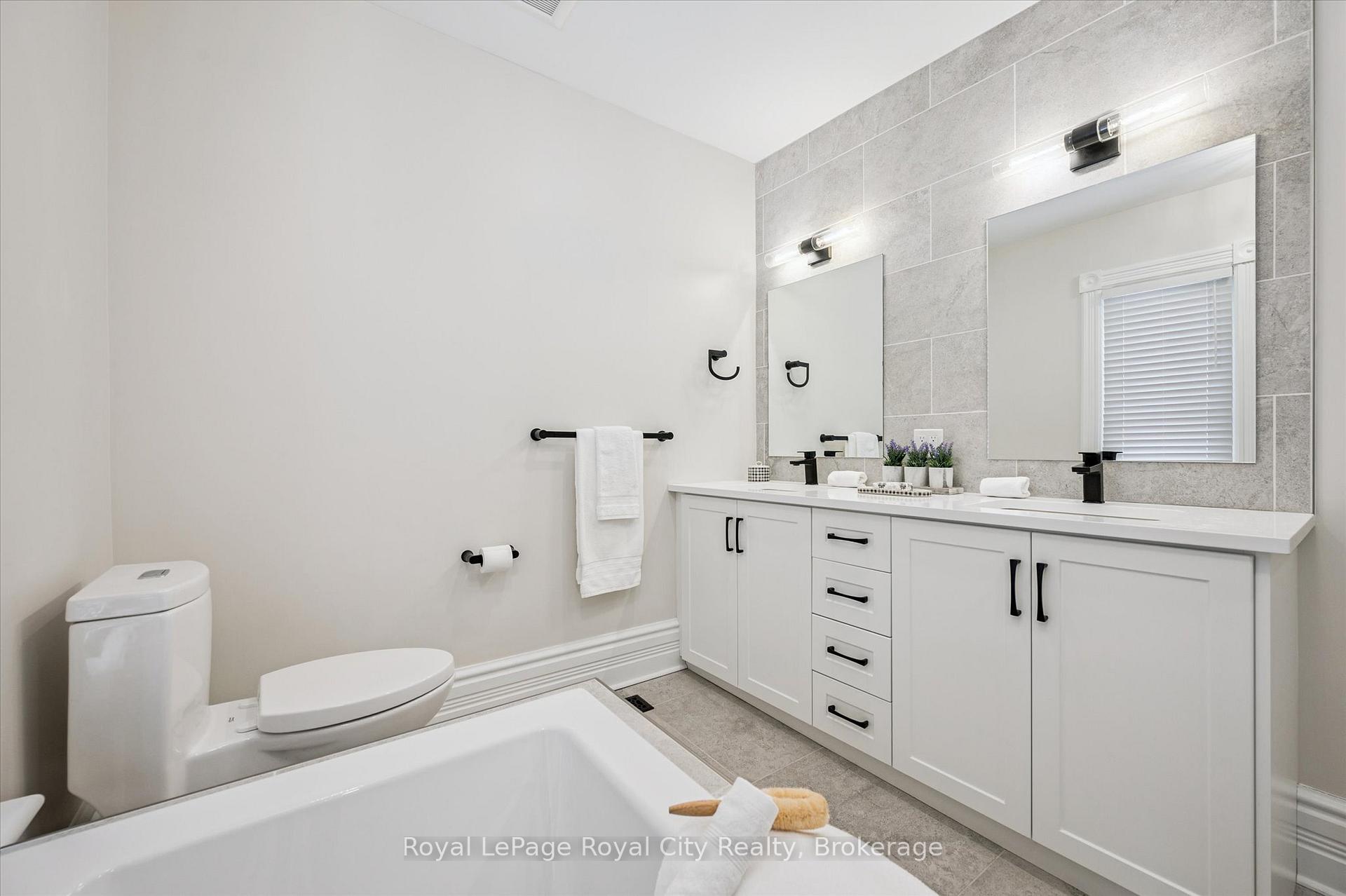 Photo 29 of 292 Geddes Street, Centre Wellington, Elora/Salem — HOMEH