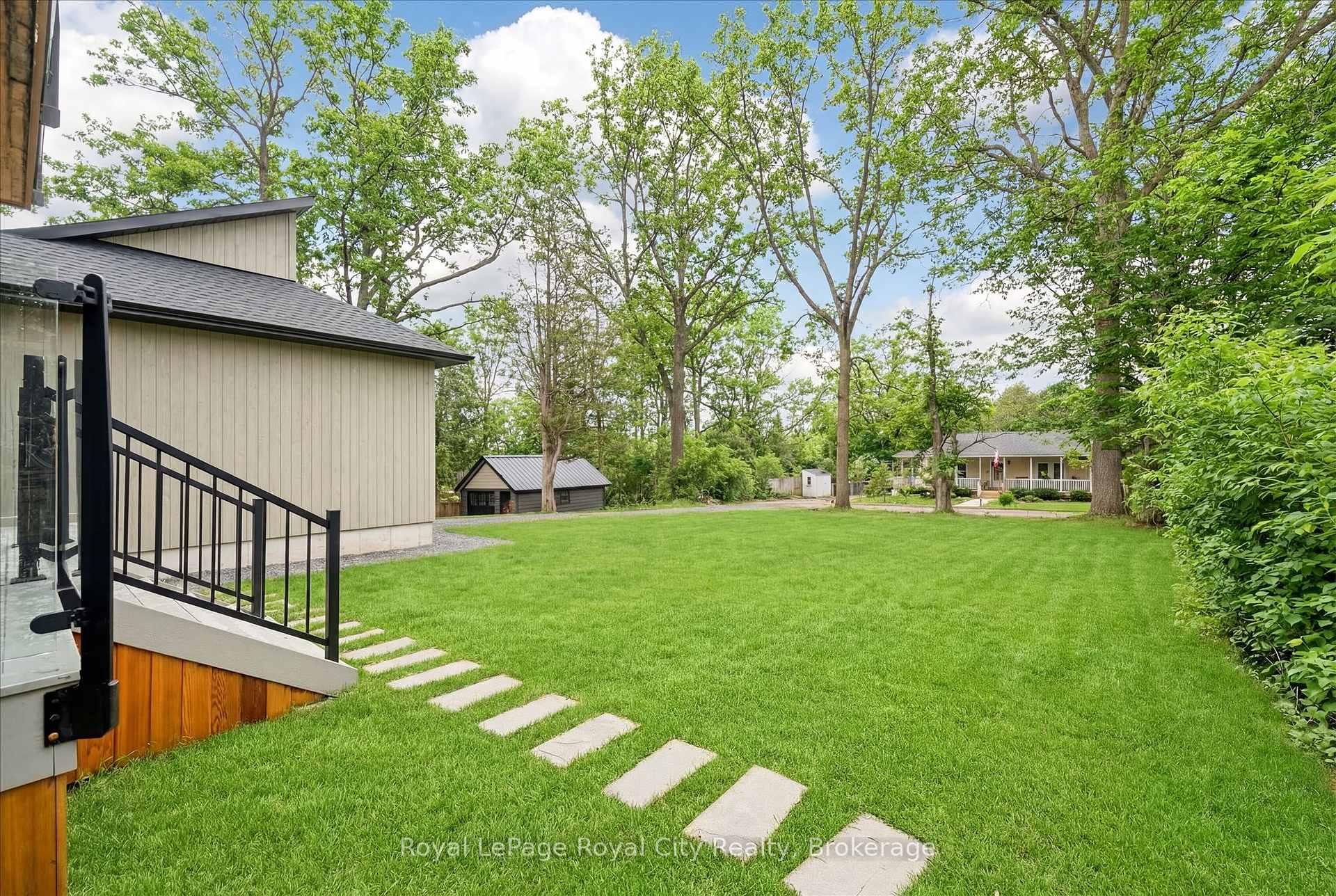 Photo 44 of 292 Geddes Street, Centre Wellington, Elora/Salem — HOMEH