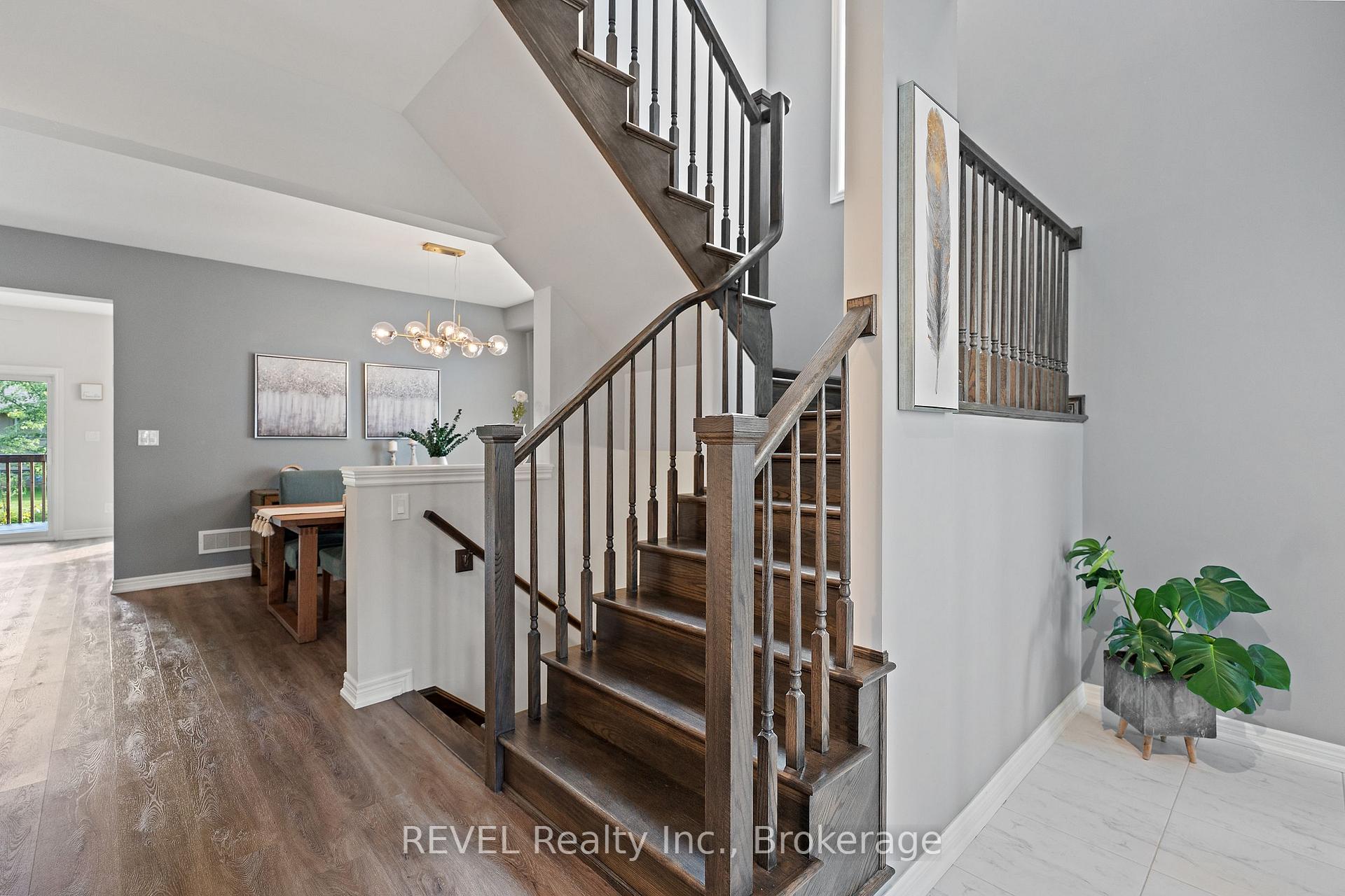 Photo 9 of 26 Crow Street, Welland, Coyle Creek — HOMEH
