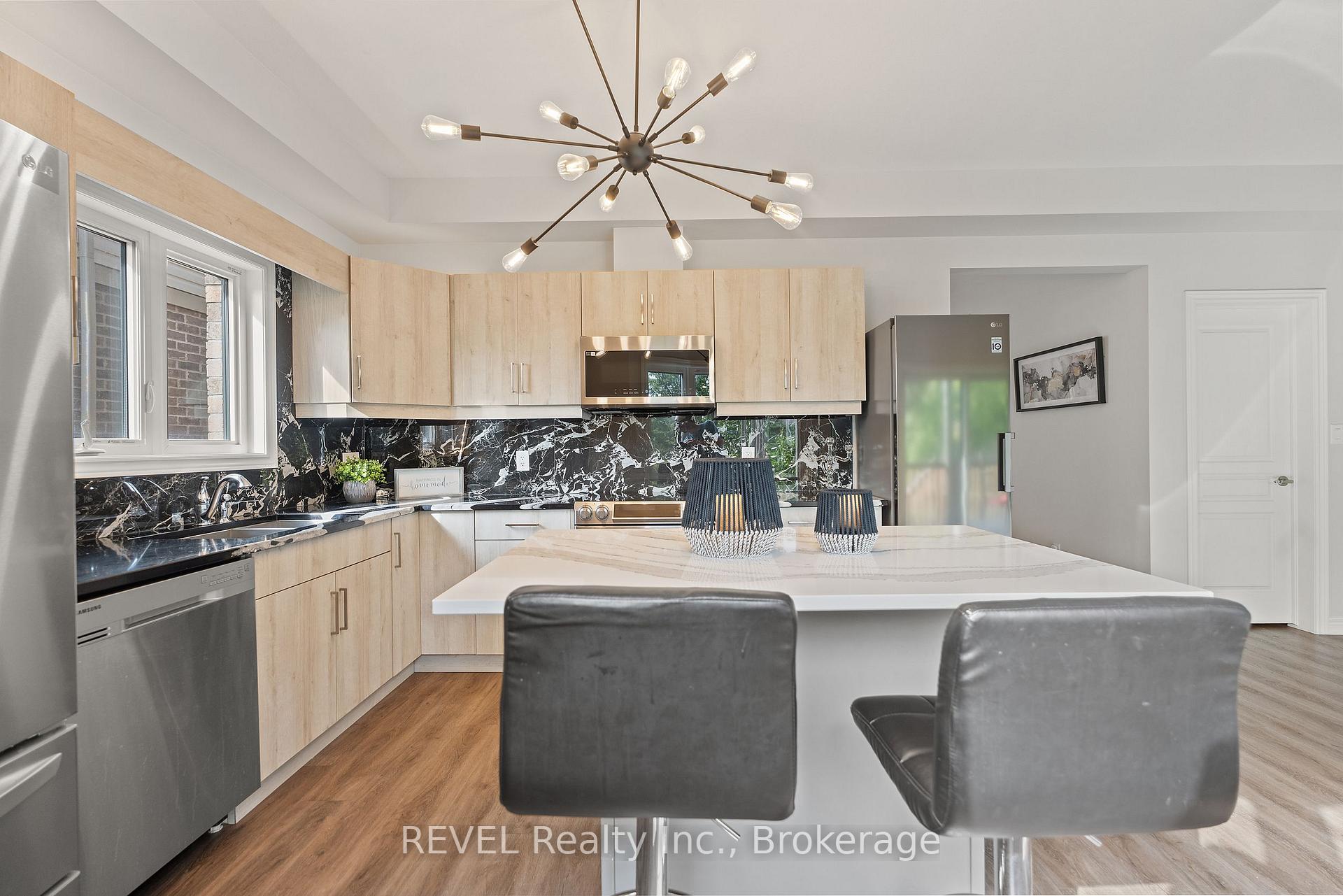 Photo 23 of 26 Crow Street, Welland, Coyle Creek — HOMEH