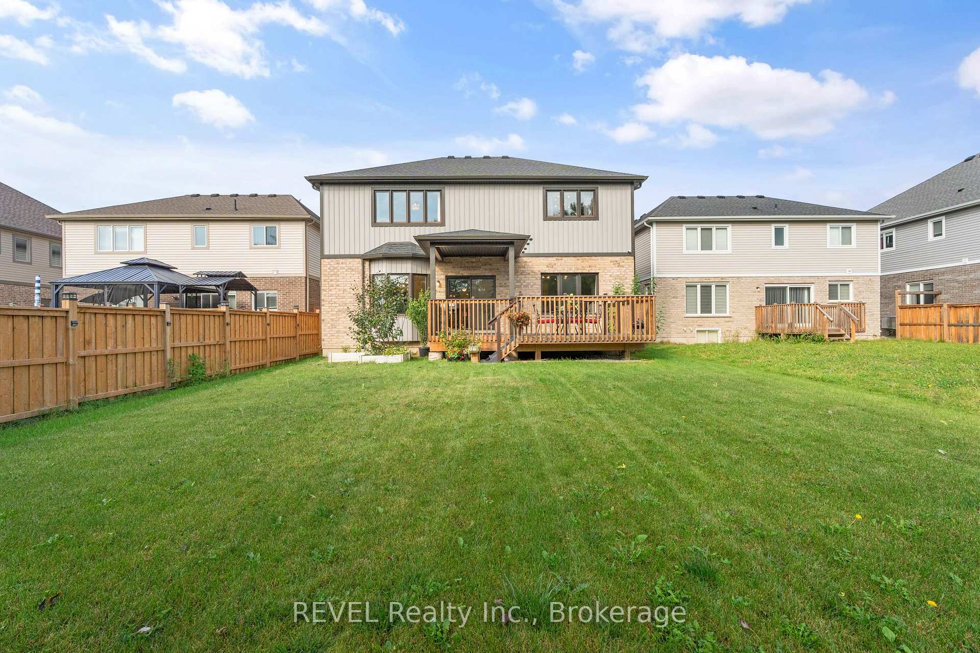 Photo 26 of 26 Crow Street, Welland, Coyle Creek — HOMEH