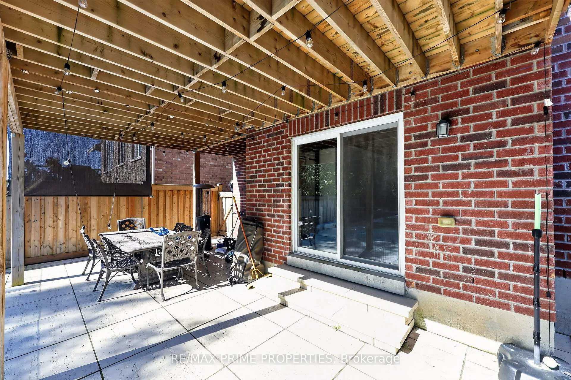 Photo 6 of 72 Ridge Gate Crescent, East Gwillimbury, Mt Albert — HOMEH