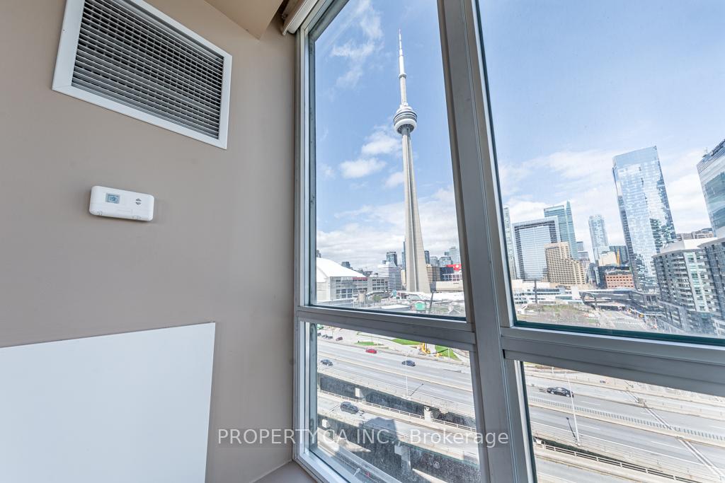 Photo 1 of Unit 1602, 228 Queens Quay W, Toronto, Waterfront Communities — HOMEH