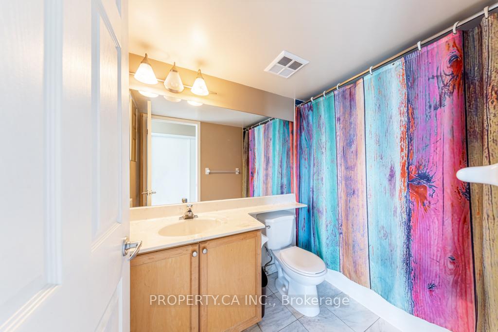 Photo 8 of Unit 1602, 228 Queens Quay W, Toronto, Waterfront Communities — HOMEH