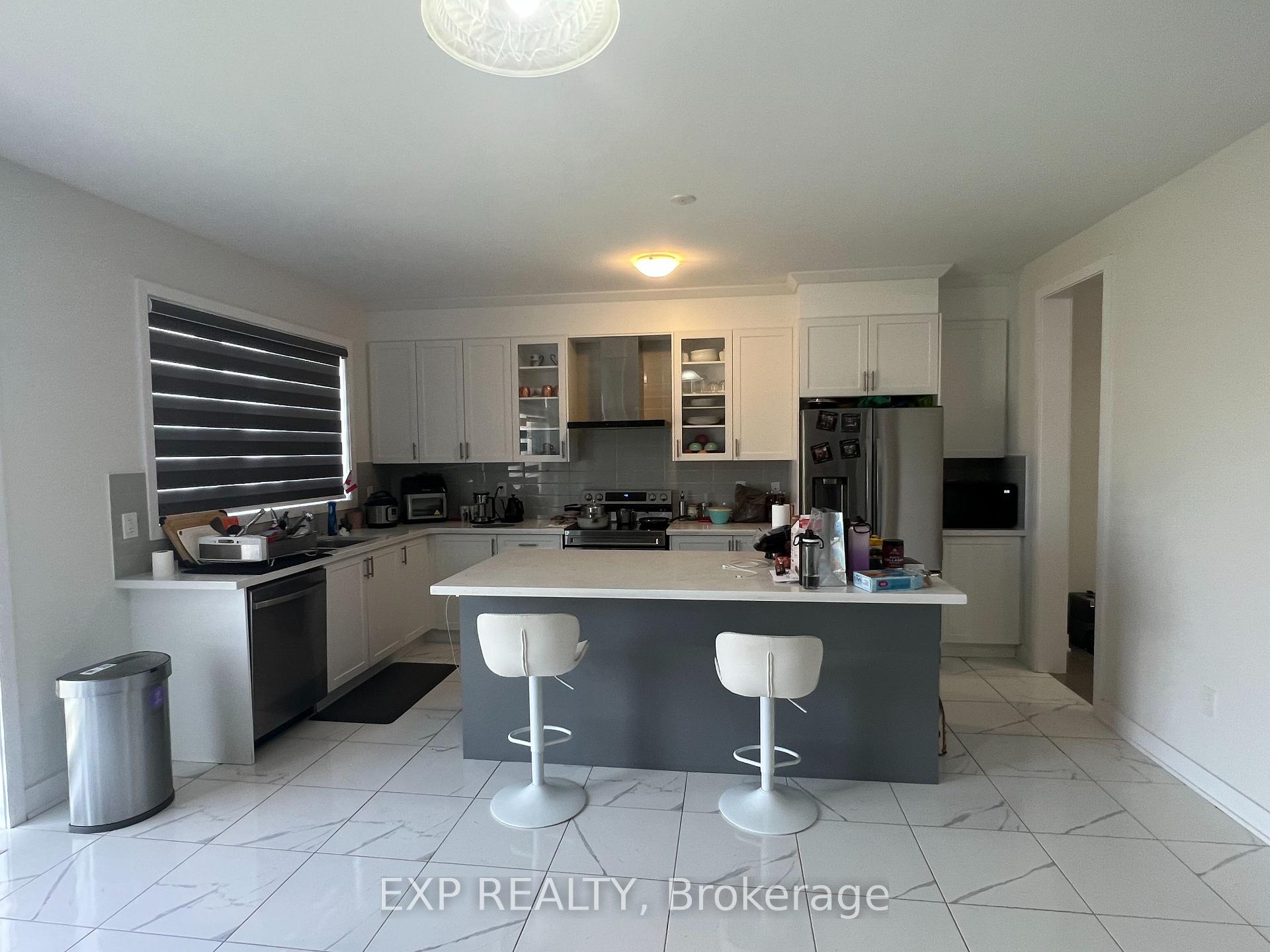 Photo 6 of 309 O'Toole Crescent, Peterborough, Monaghan Ward 2 — HOMEH