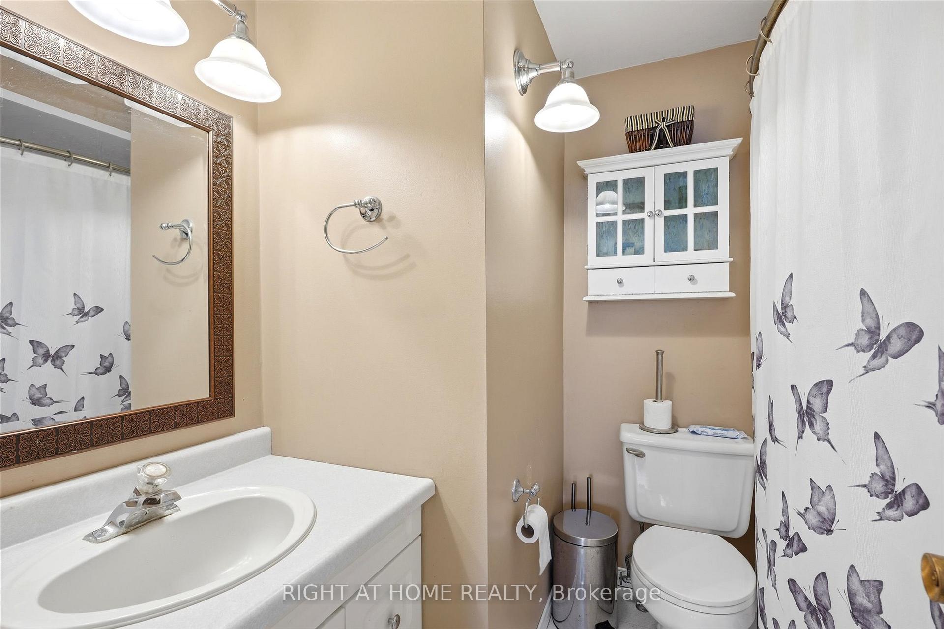 Photo 13 of 100 Burbank Crescent, Orangeville — HOMEH