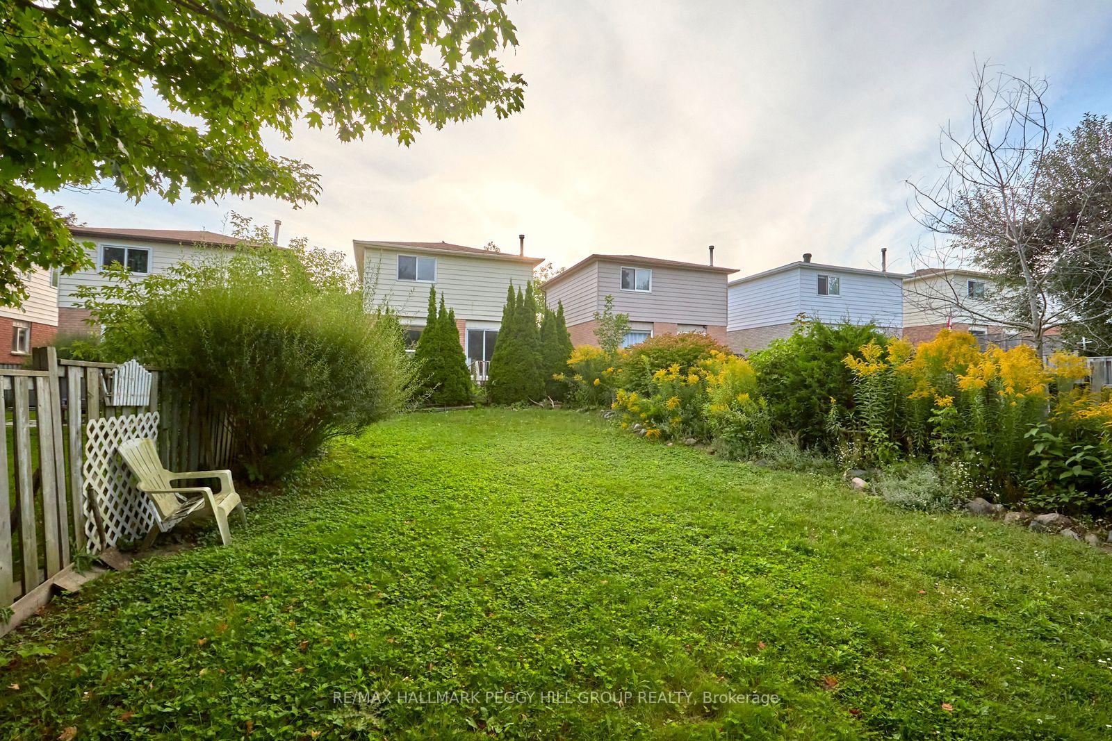 Photo 11 of 111 Garden Drive, Barrie, Allandale Heights — HOMEH