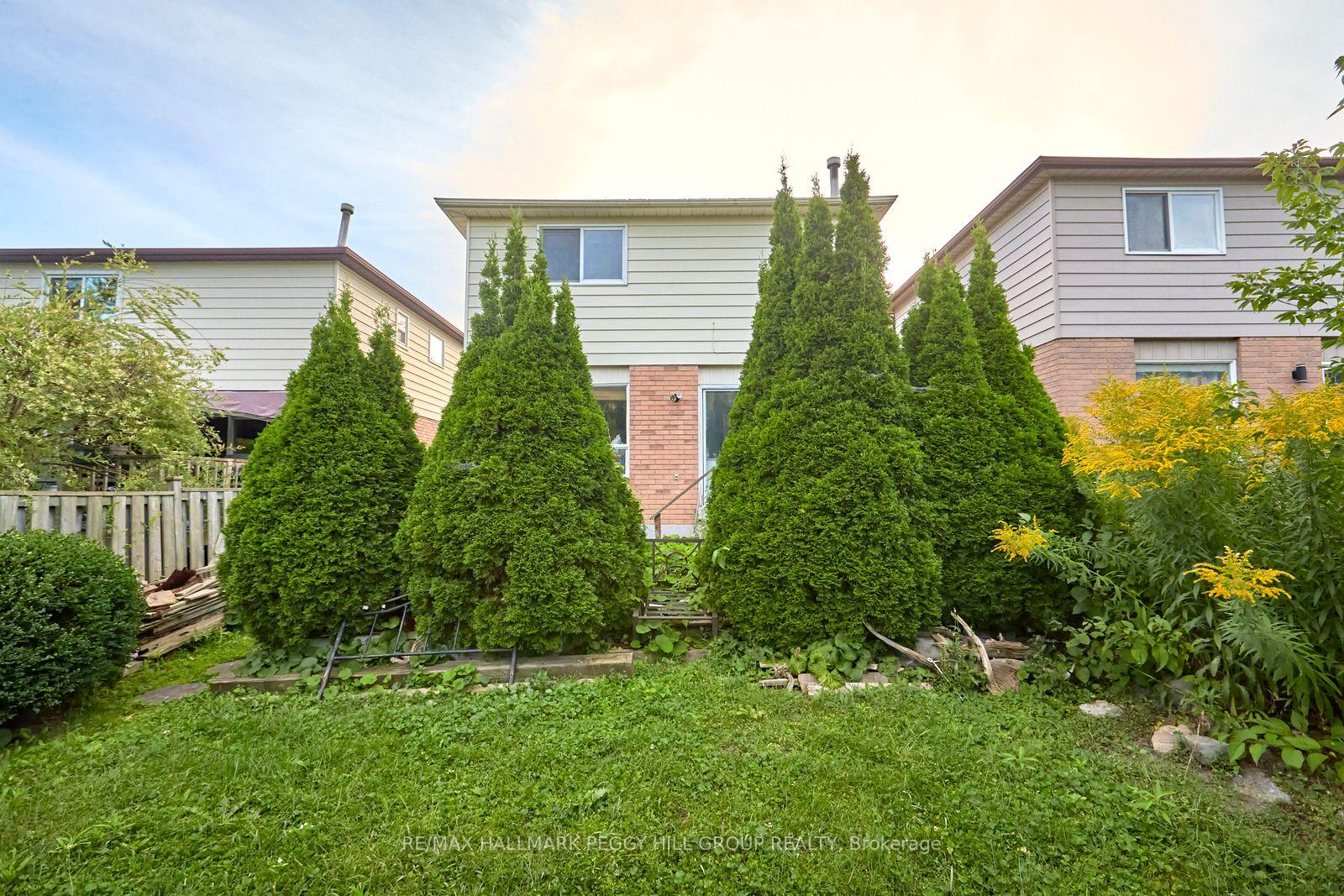 Photo 12 of 111 Garden Drive, Barrie, Allandale Heights — HOMEH