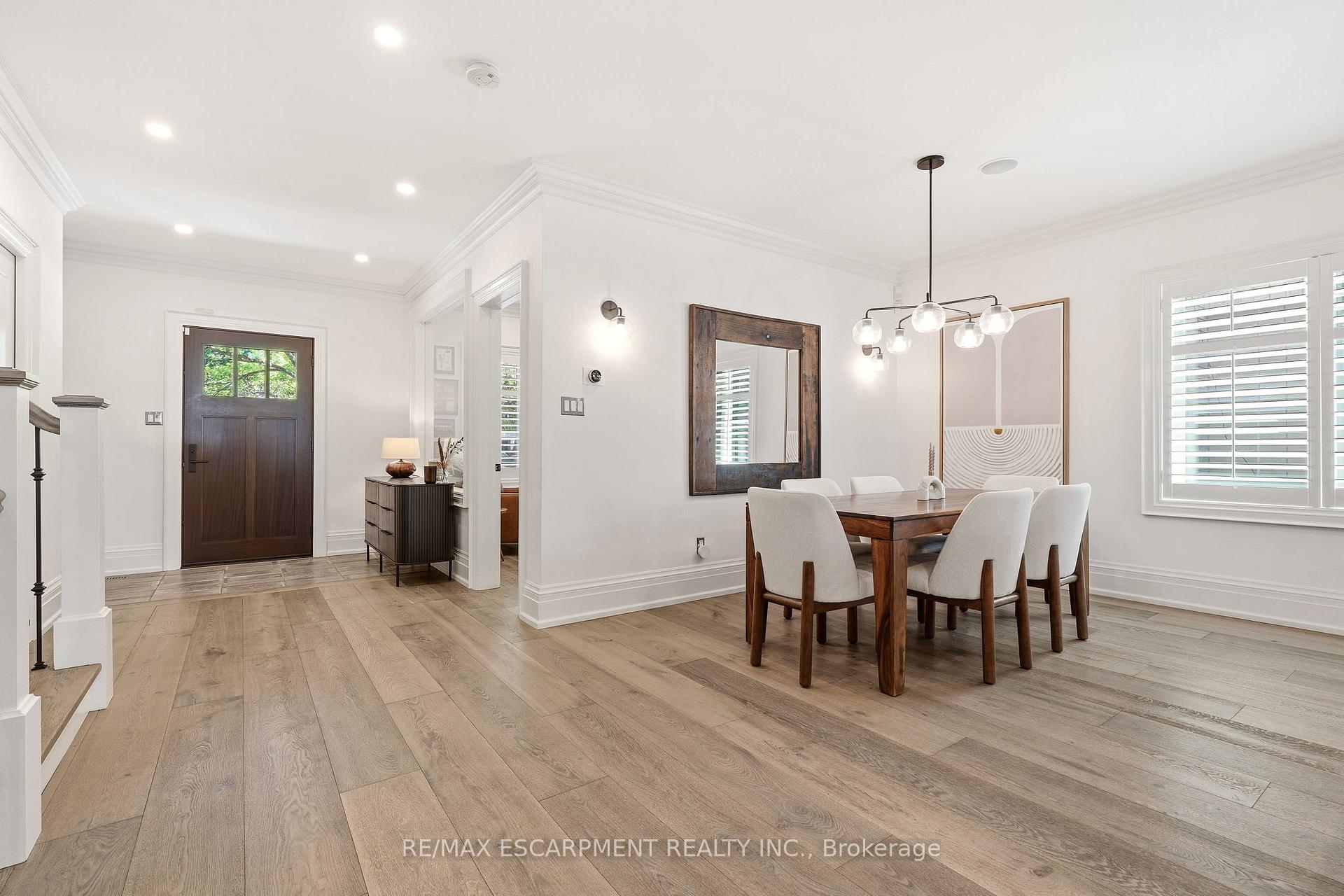 Photo 8 of 336 Newbold Court, Burlington, Brant — HOMEH