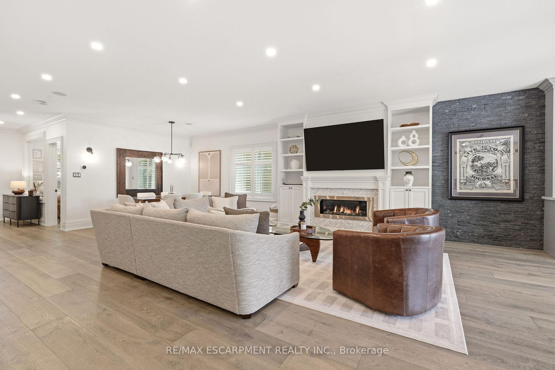 Photo 12 of 336 Newbold Court, Burlington, Brant — HOMEH