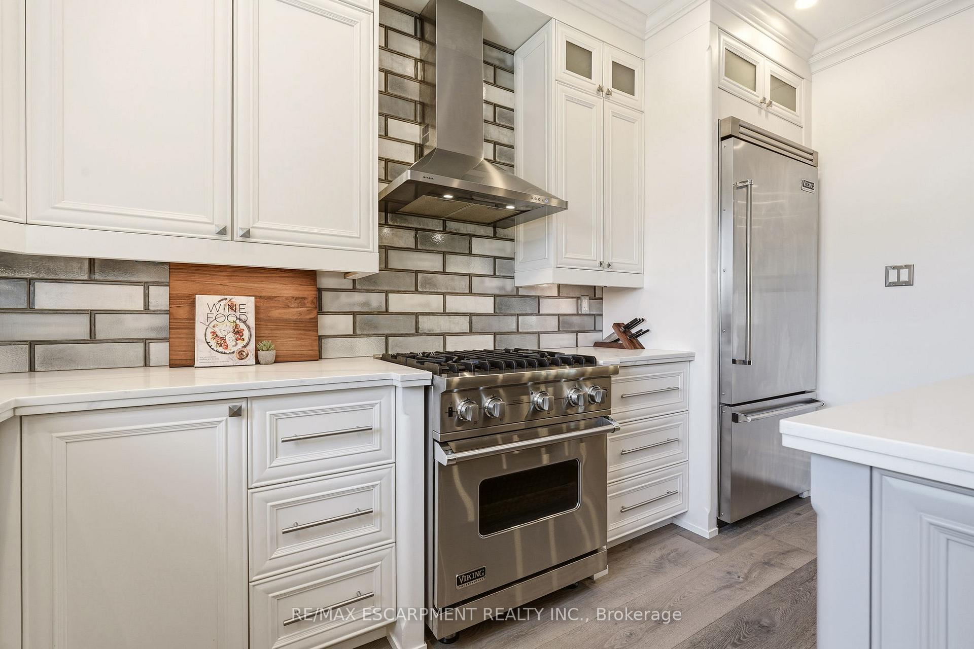 Photo 19 of 336 Newbold Court, Burlington, Brant — HOMEH