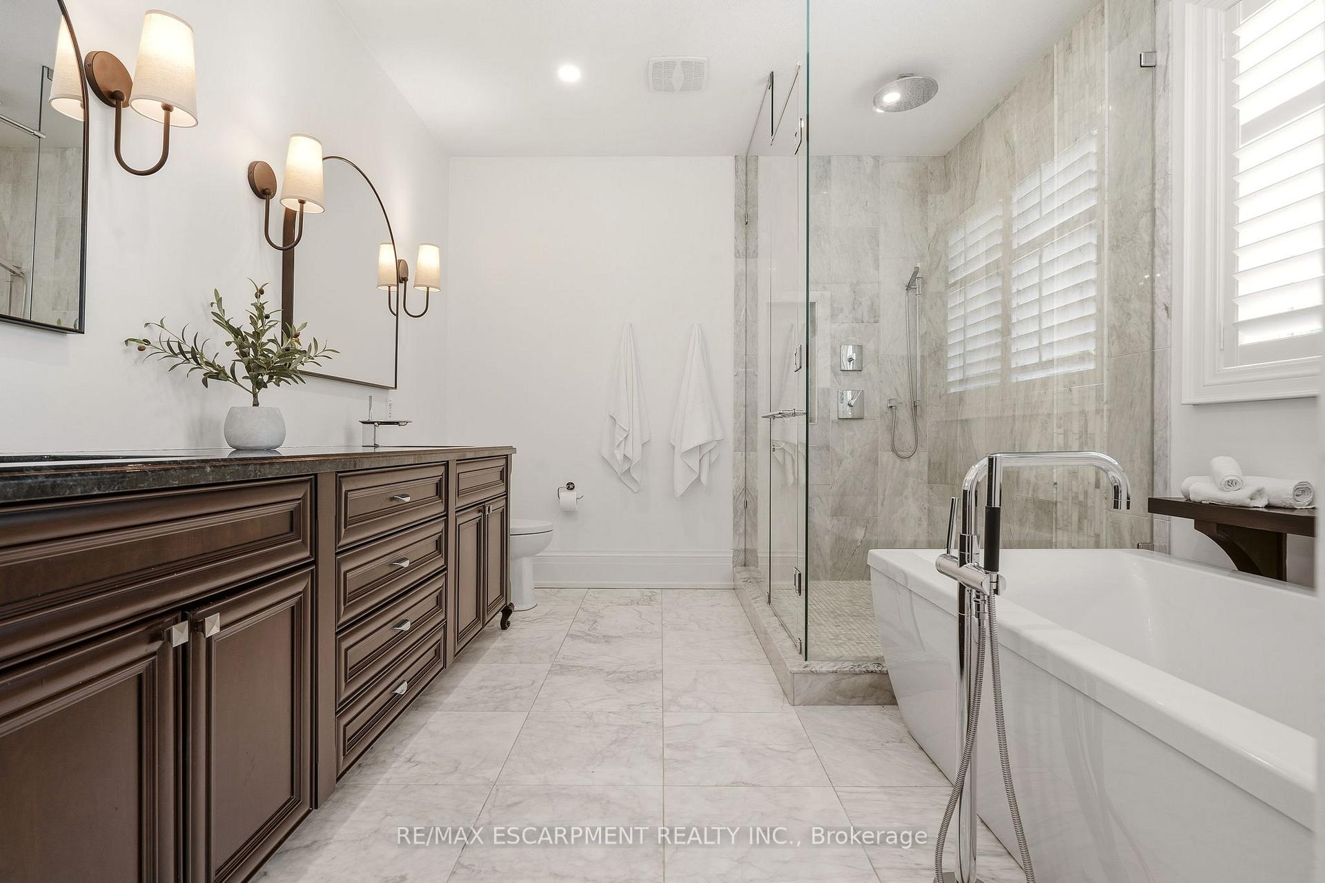 Photo 32 of 336 Newbold Court, Burlington, Brant — HOMEH