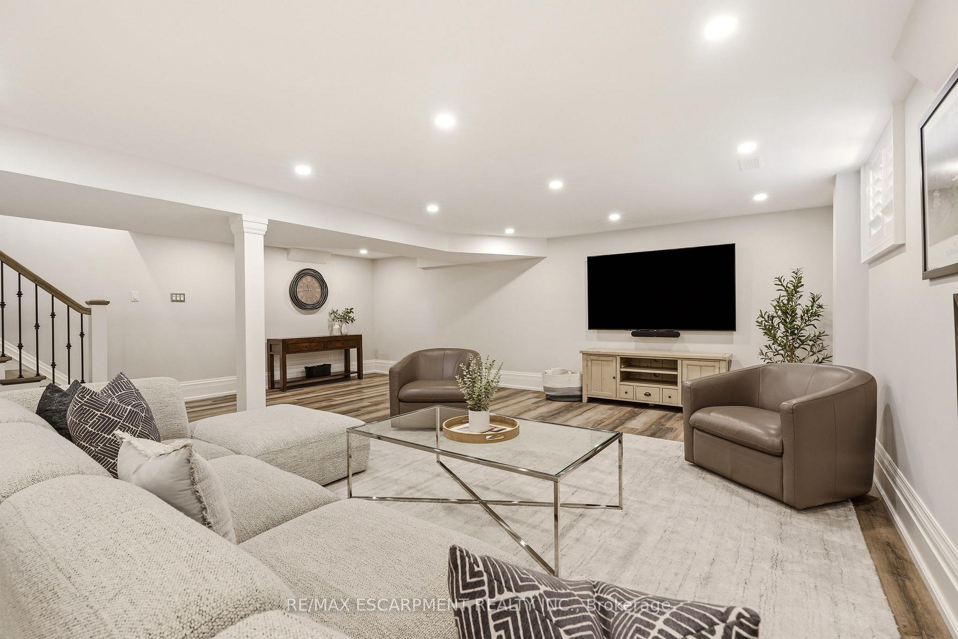 Photo 34 of 336 Newbold Court, Burlington, Brant — HOMEH