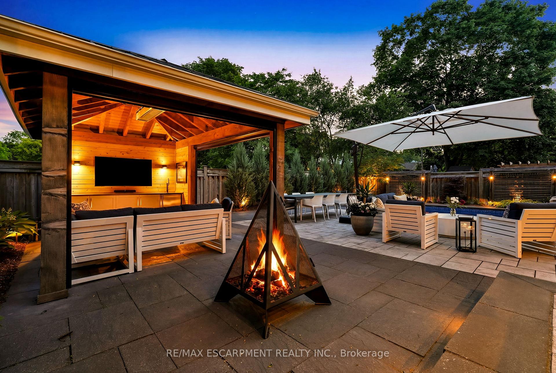 Photo 44 of 336 Newbold Court, Burlington, Brant — HOMEH