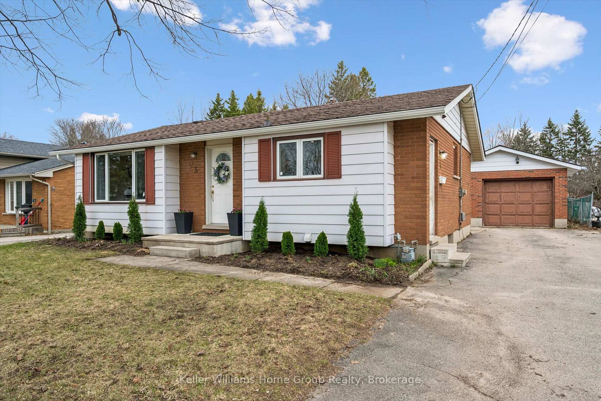 Photo 11 of 23 Hastings Boulevard, Guelph, Grange Road — HOMEH