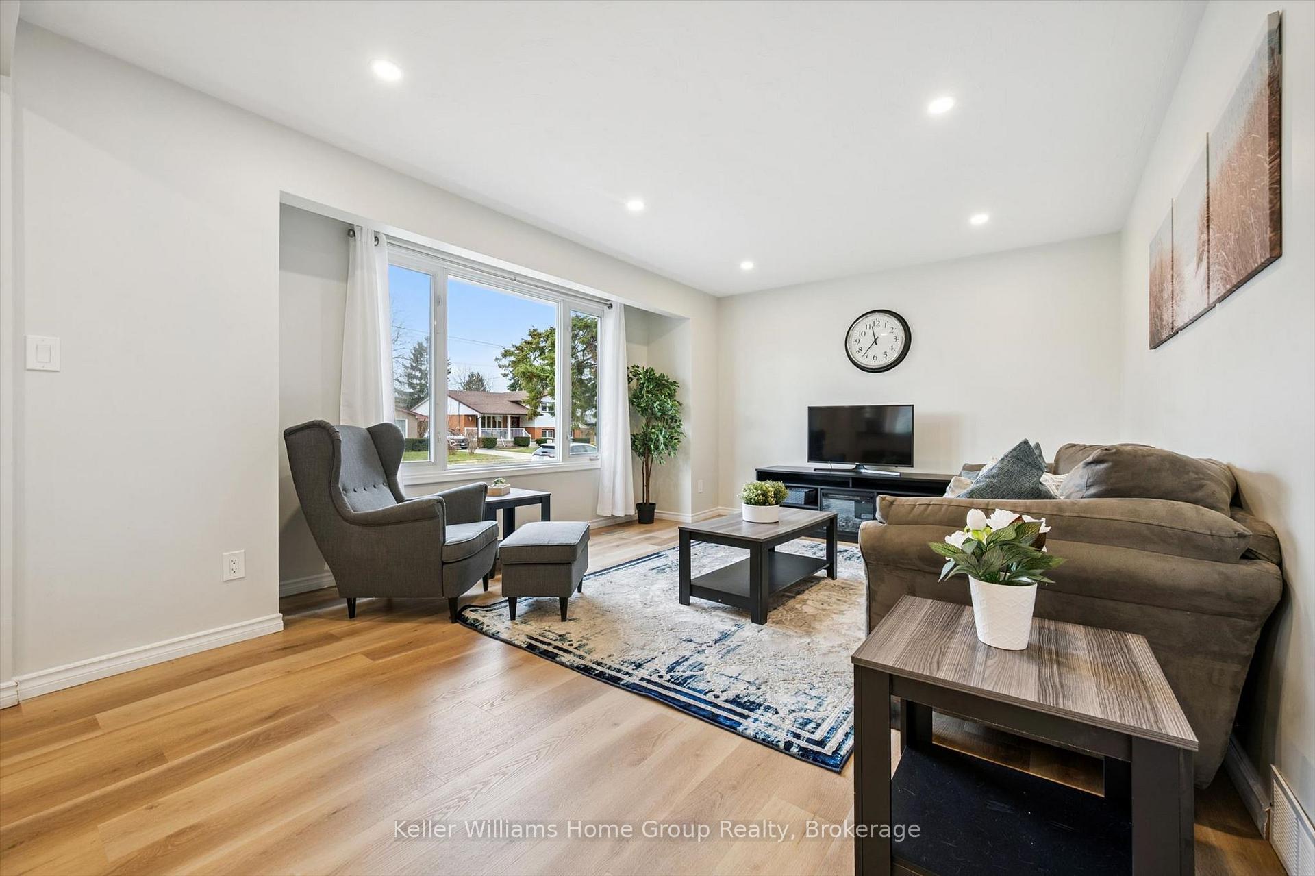 Photo 17 of 23 Hastings Boulevard, Guelph, Grange Road — HOMEH