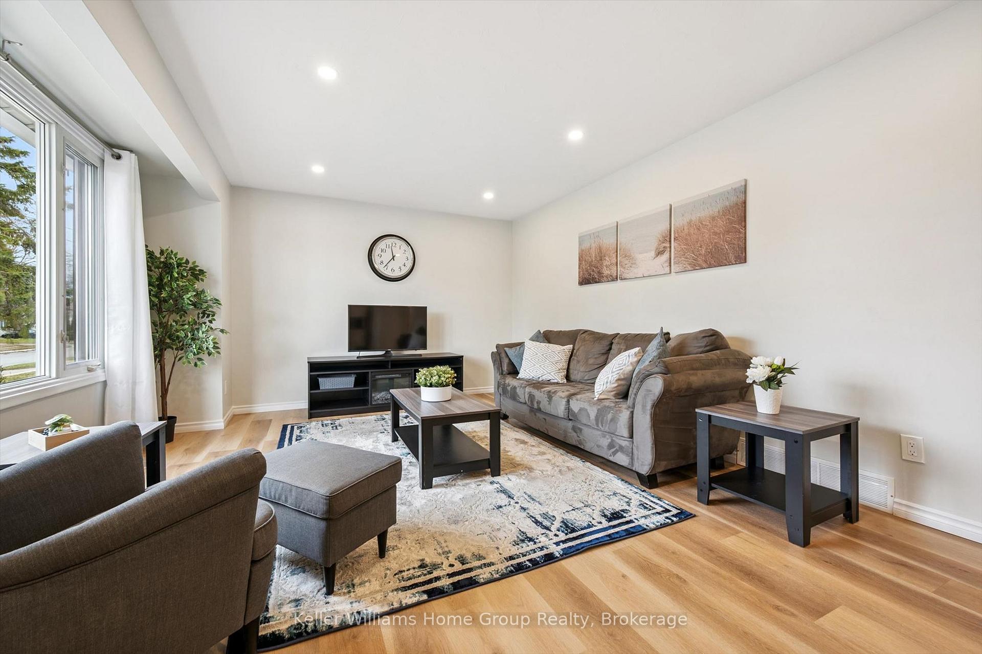 Photo 18 of 23 Hastings Boulevard, Guelph, Grange Road — HOMEH