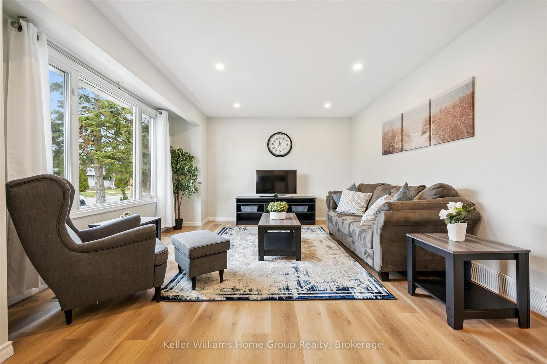 Photo 19 of 23 Hastings Boulevard, Guelph, Grange Road — HOMEH