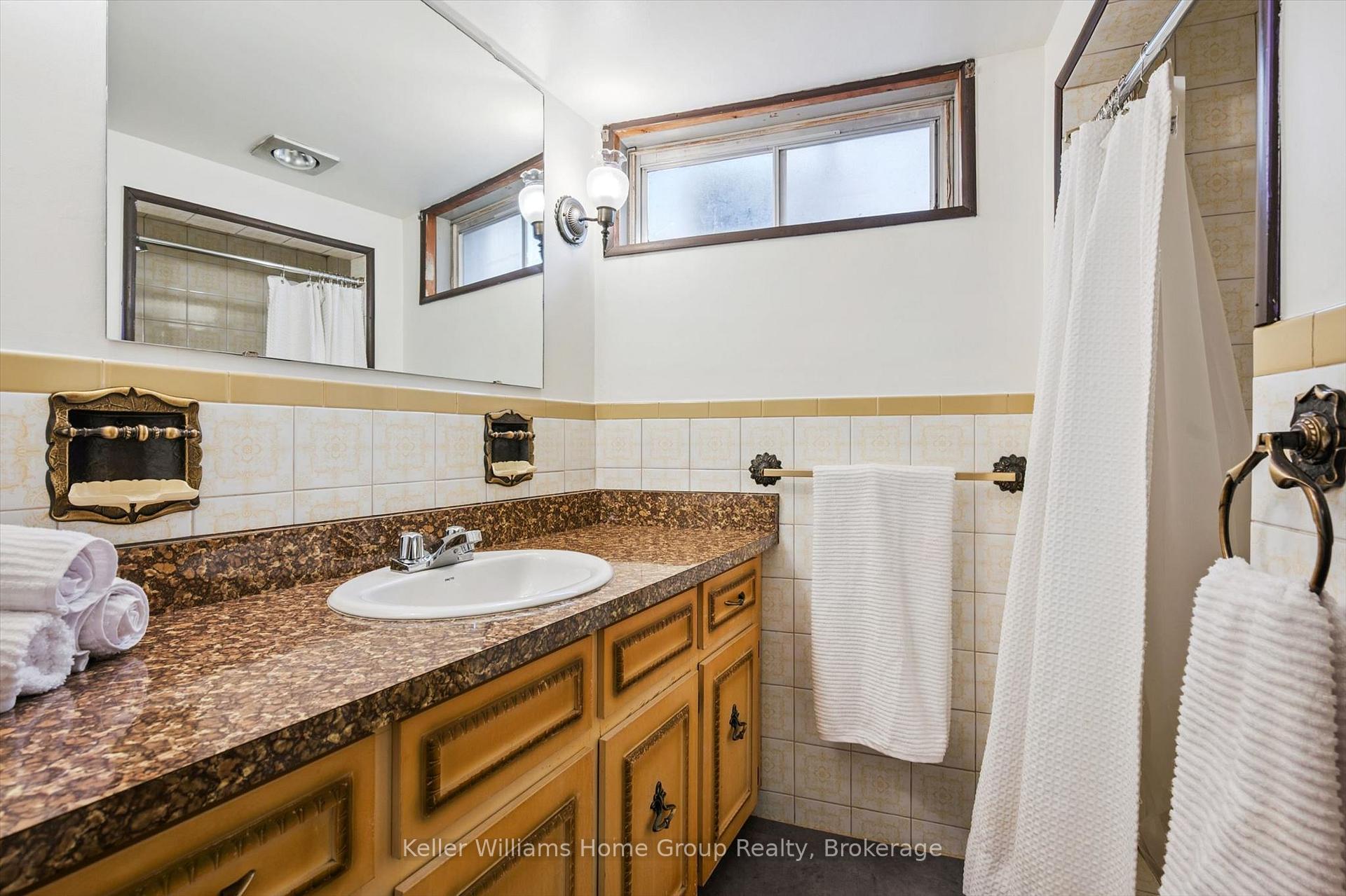 Photo 39 of 23 Hastings Boulevard, Guelph, Grange Road — HOMEH