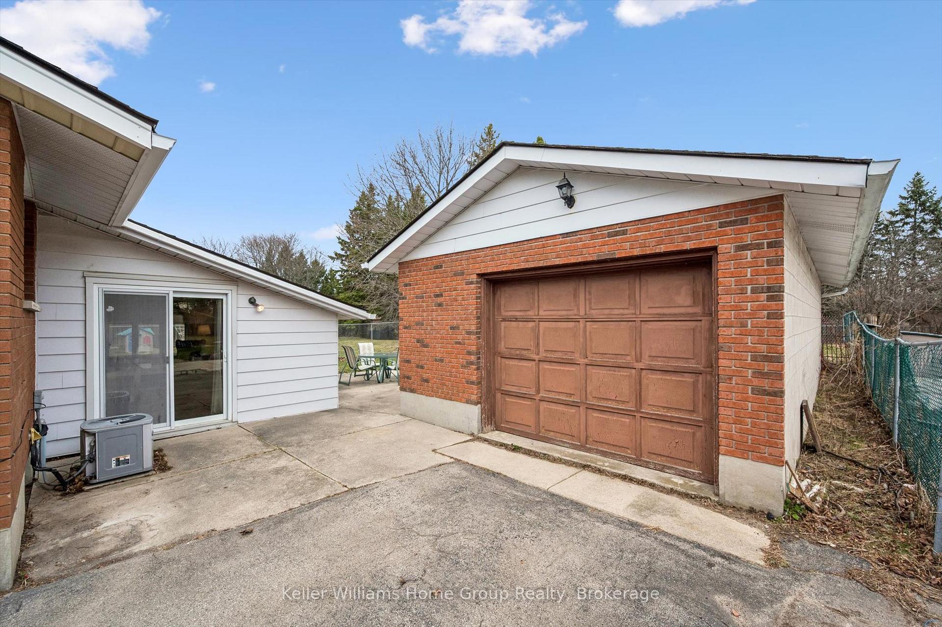 Photo 41 of 23 Hastings Boulevard, Guelph, Grange Road — HOMEH