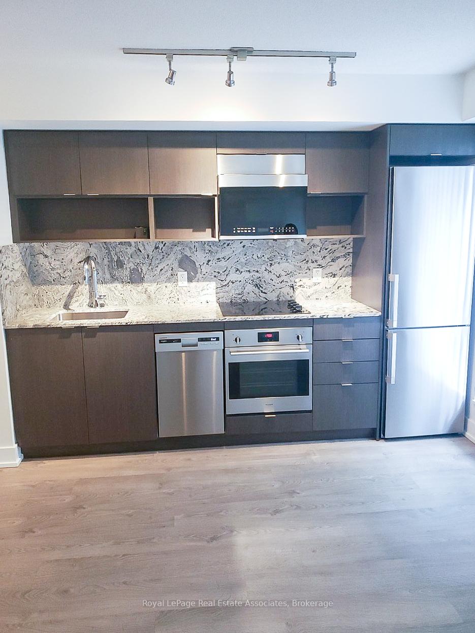 Photo 3 of Unit 625, 9 Mabelle Avenue, Etobicoke, Islington-City Centre West — HOMEH