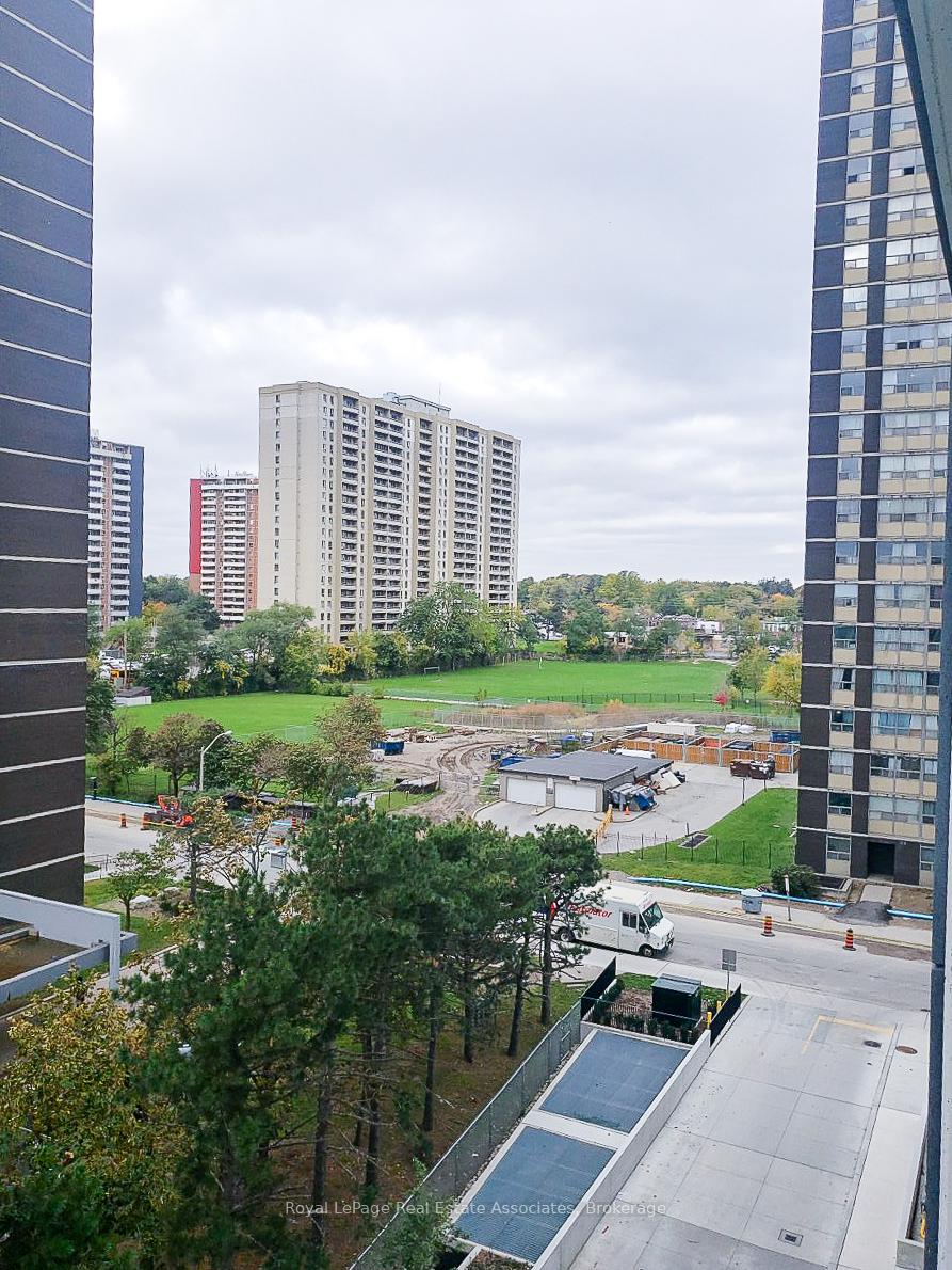 Photo 10 of Unit 625, 9 Mabelle Avenue, Etobicoke, Islington-City Centre West — HOMEH