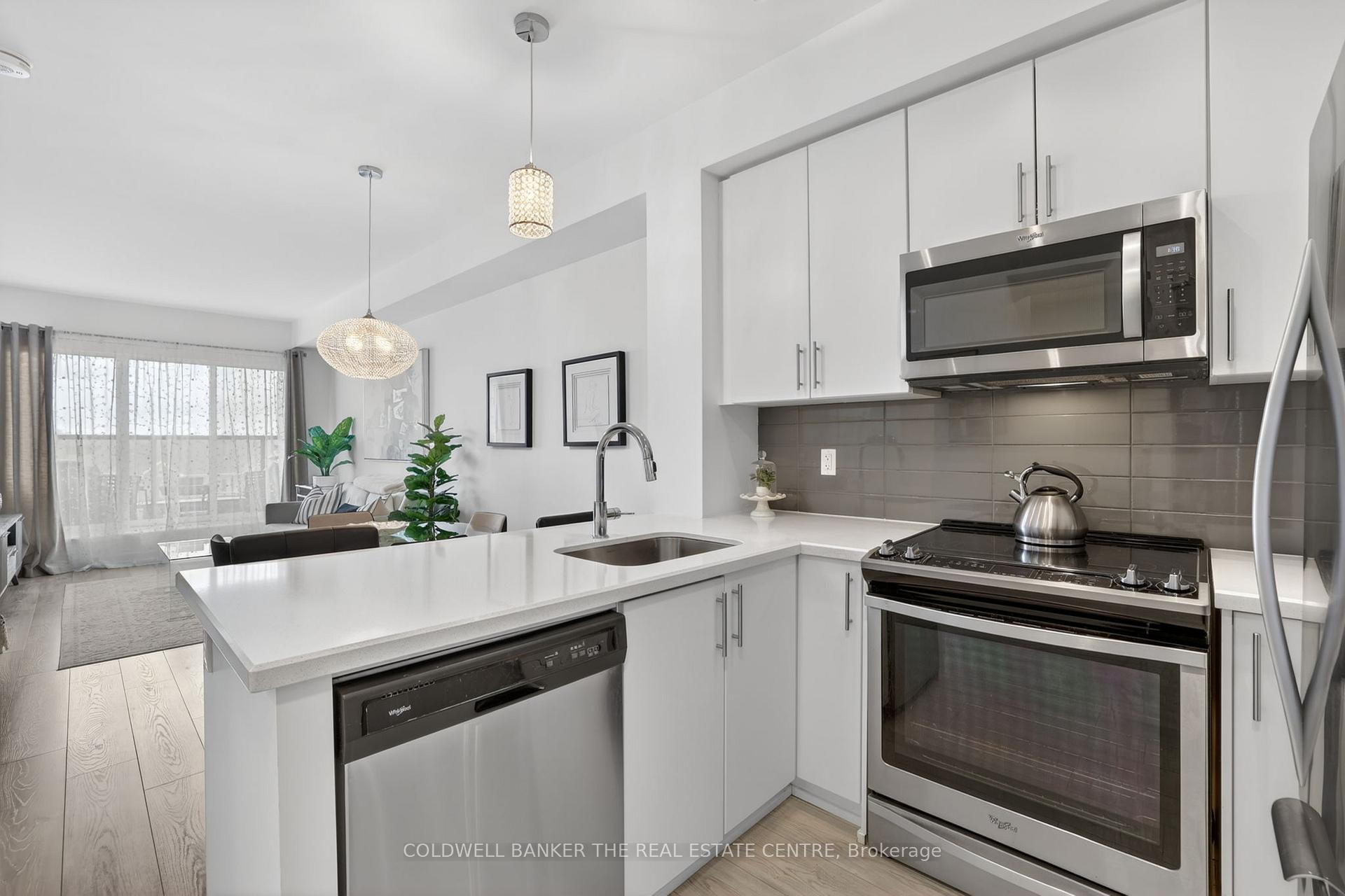 Photo 9 of Unit 246, 555 William Graham Drive, Aurora, Rural Aurora — HOMEH