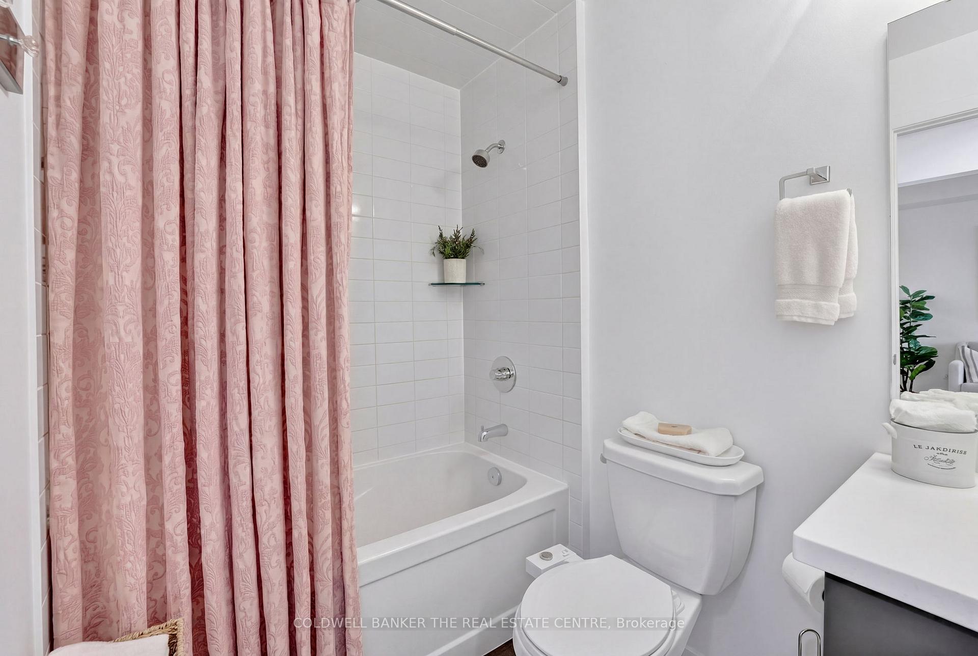Photo 21 of Unit 246, 555 William Graham Drive, Aurora, Rural Aurora — HOMEH