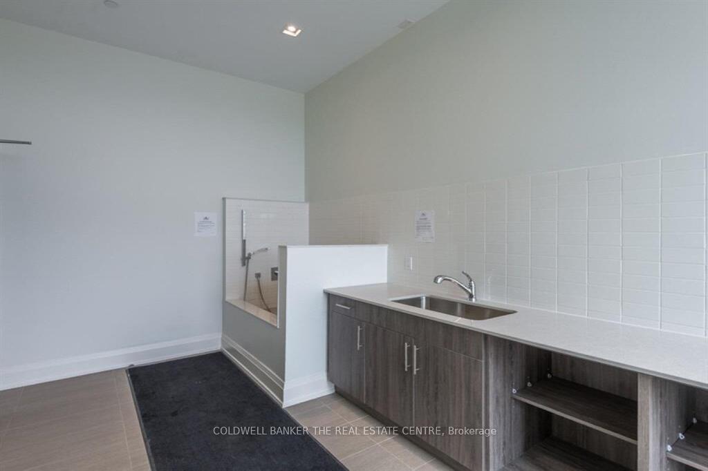Photo 25 of Unit 246, 555 William Graham Drive, Aurora, Rural Aurora — HOMEH
